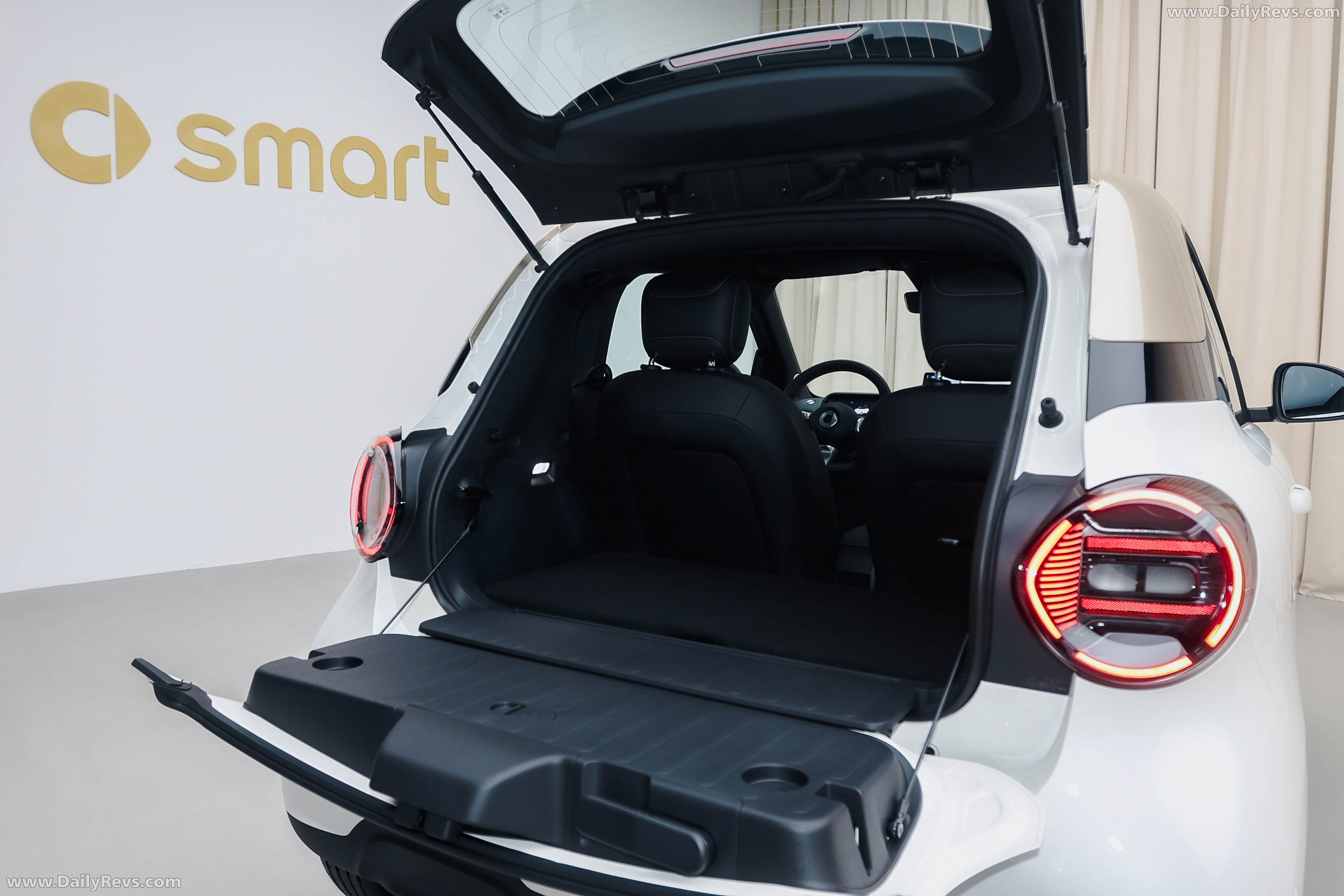 2027 Smart No.2 Couture Edition Interior