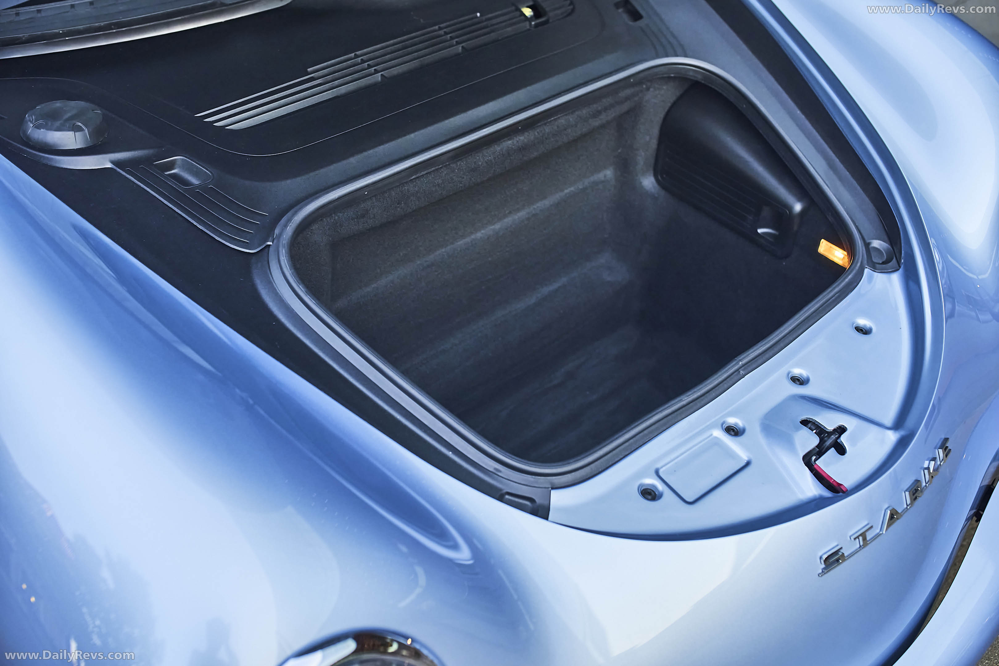 2026 Starke Speedster Gen 2 Interior