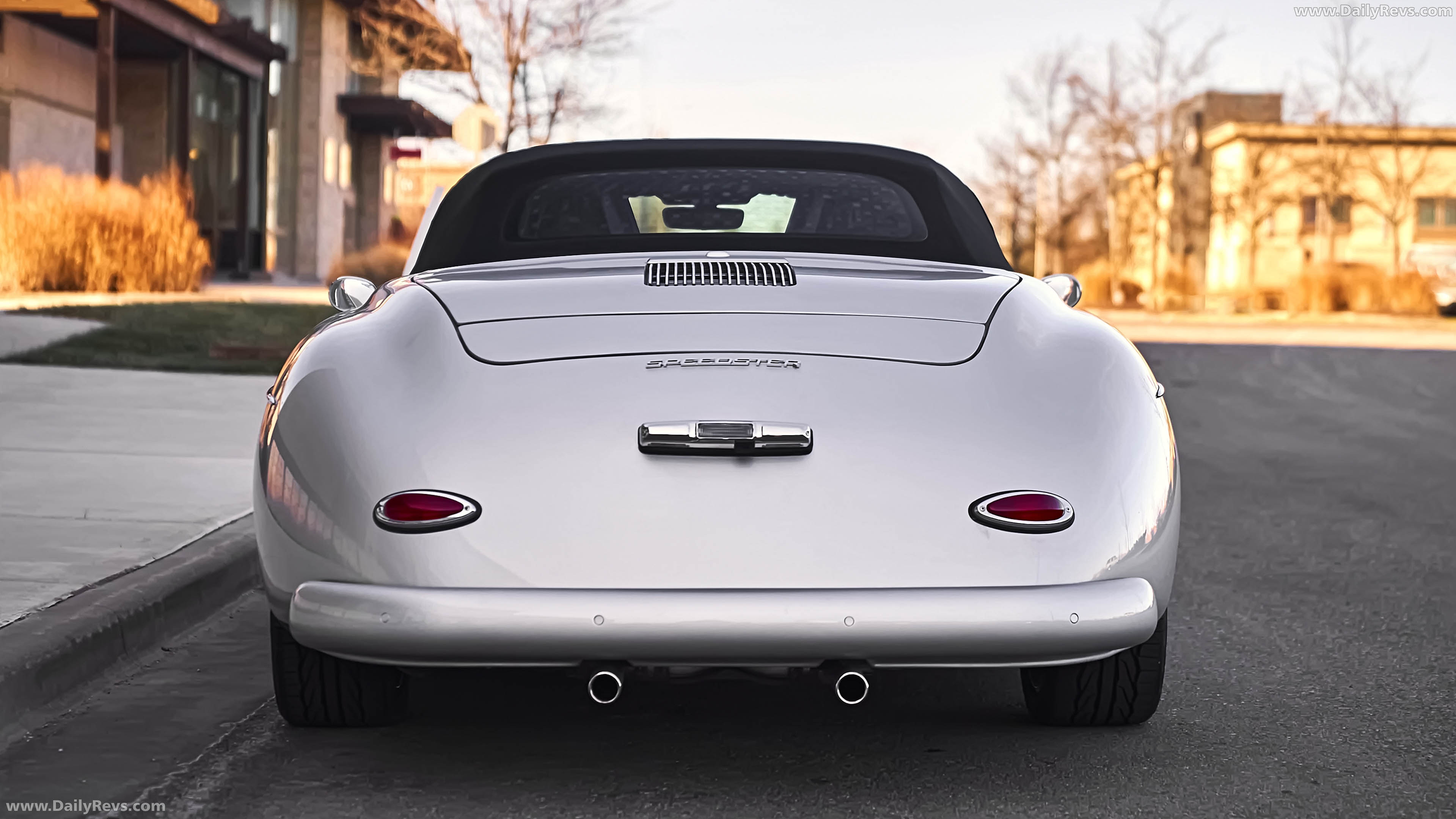2026 Starke Speedster Gen 2 Silver Rear View
