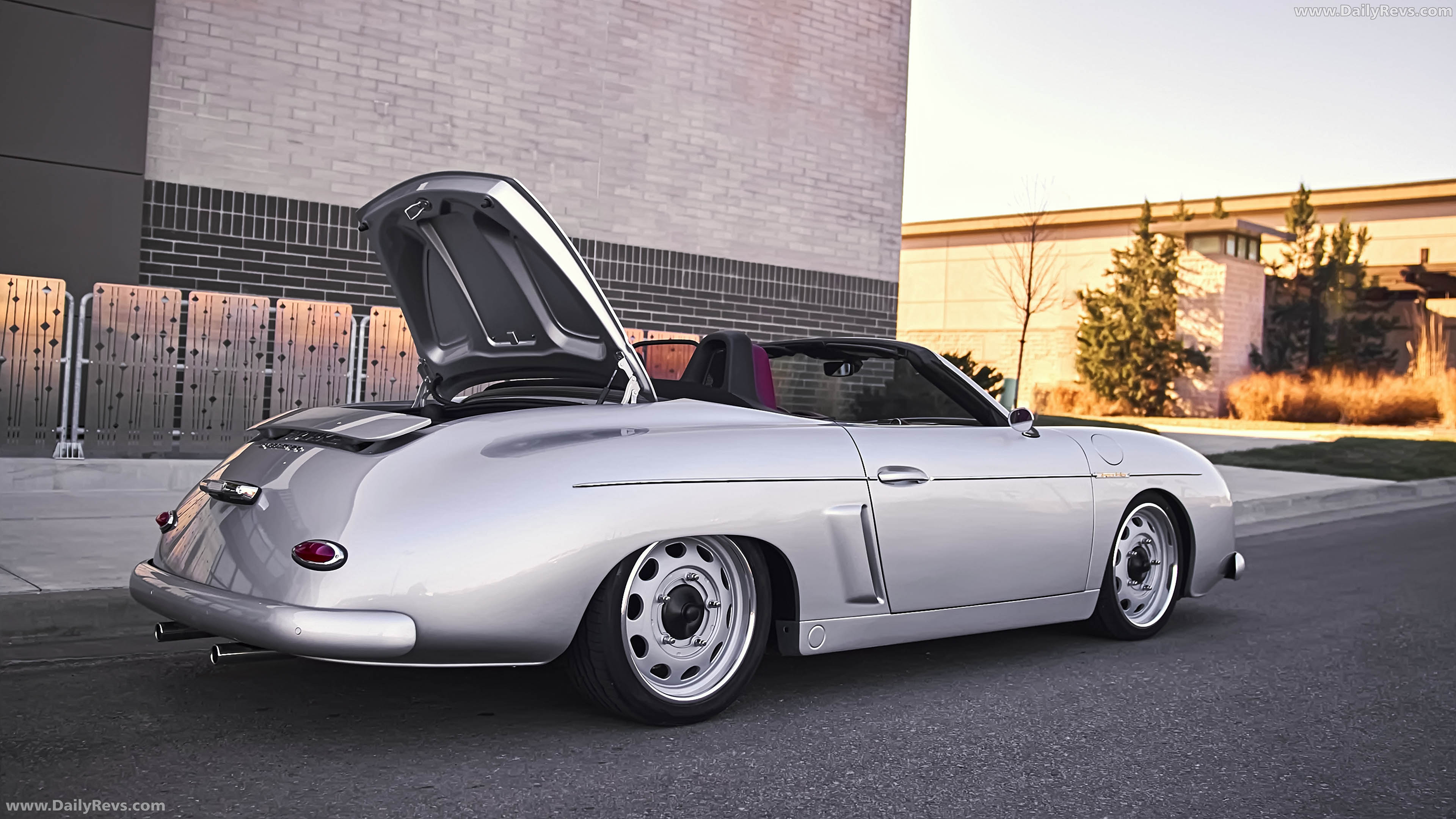 2026 Starke Speedster Gen 2 Silver Rear View