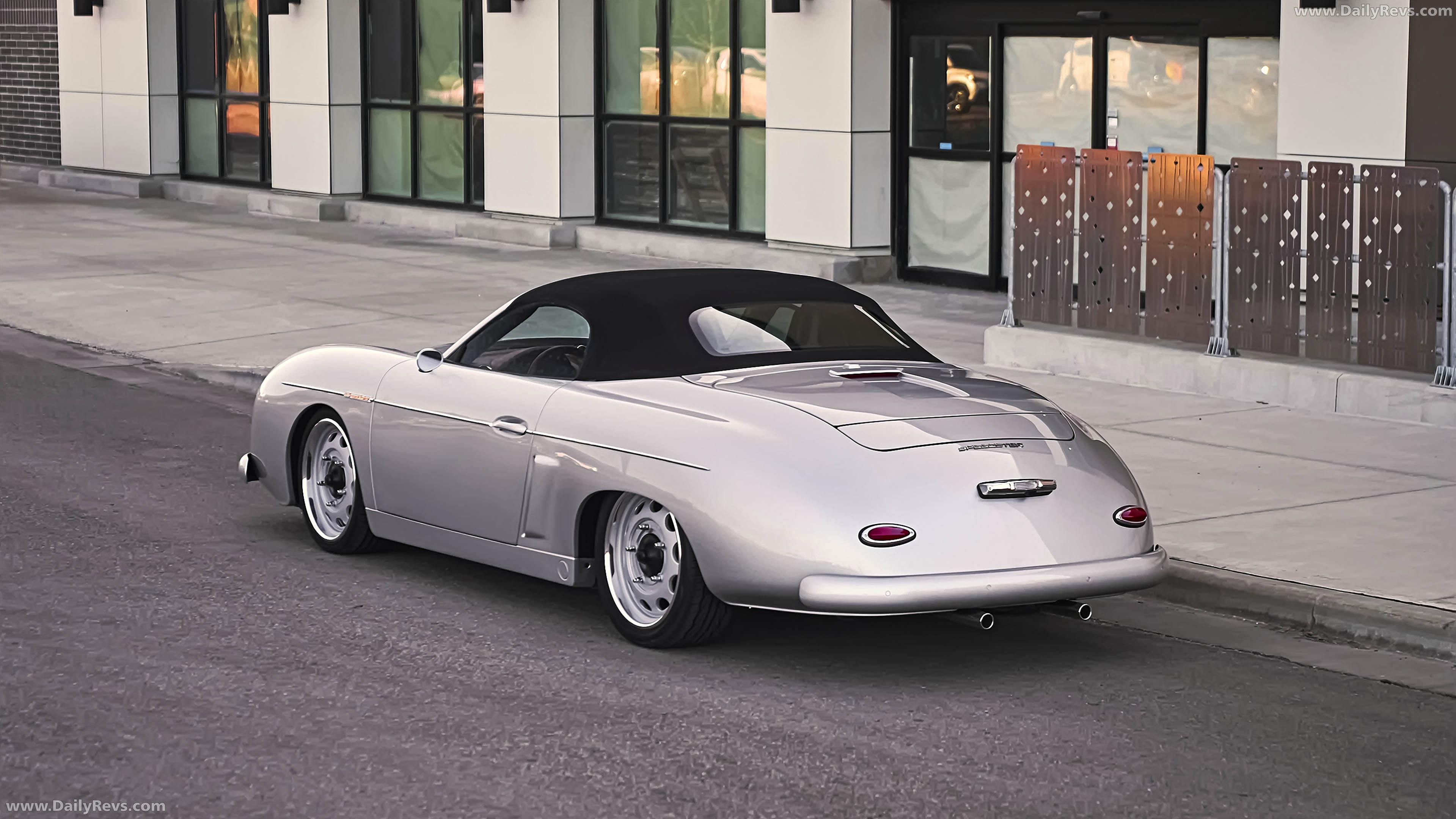 2026 Starke Speedster Gen 2 Silver Rear View