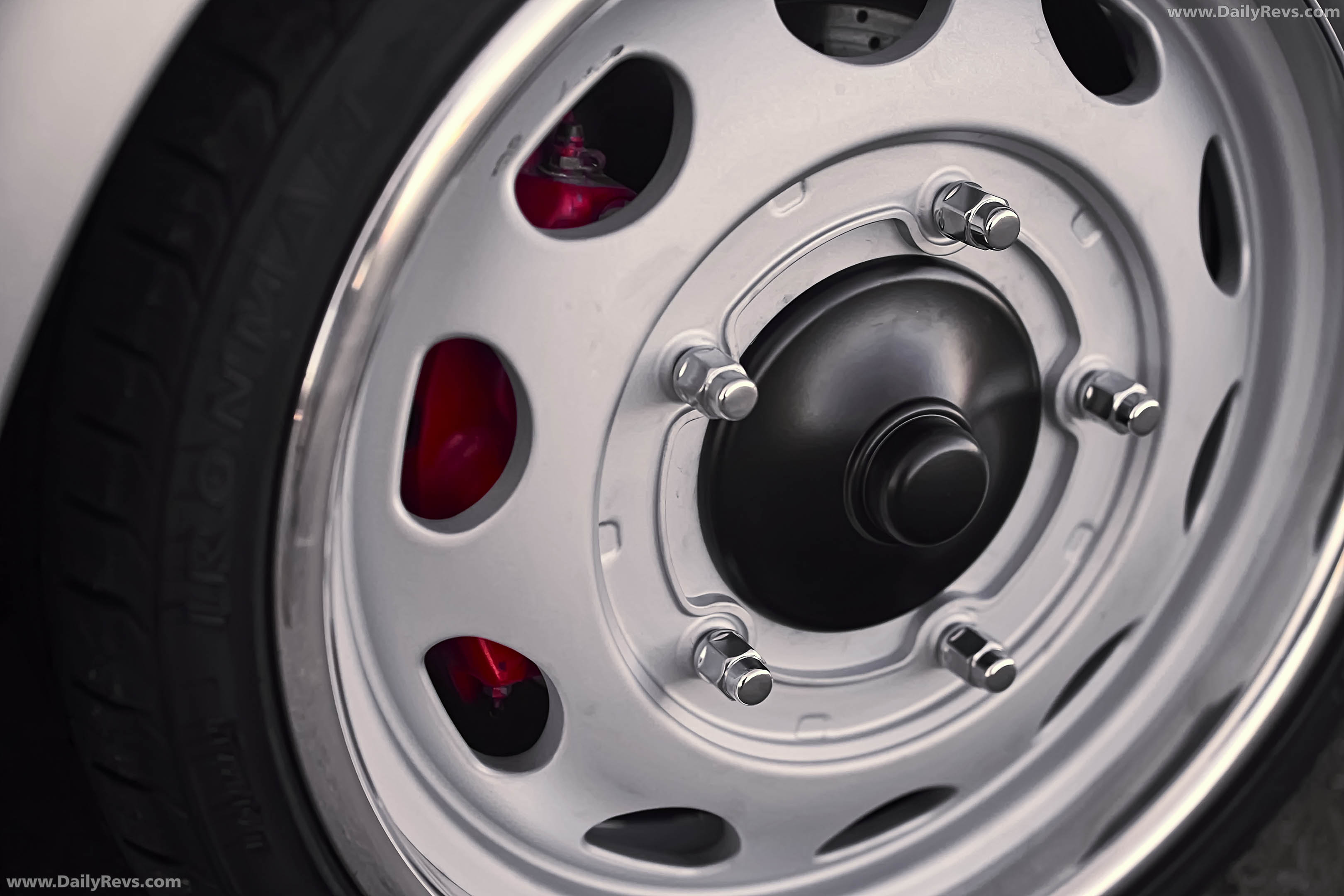 2026 Starke Speedster Gen 2 Silver Exterior