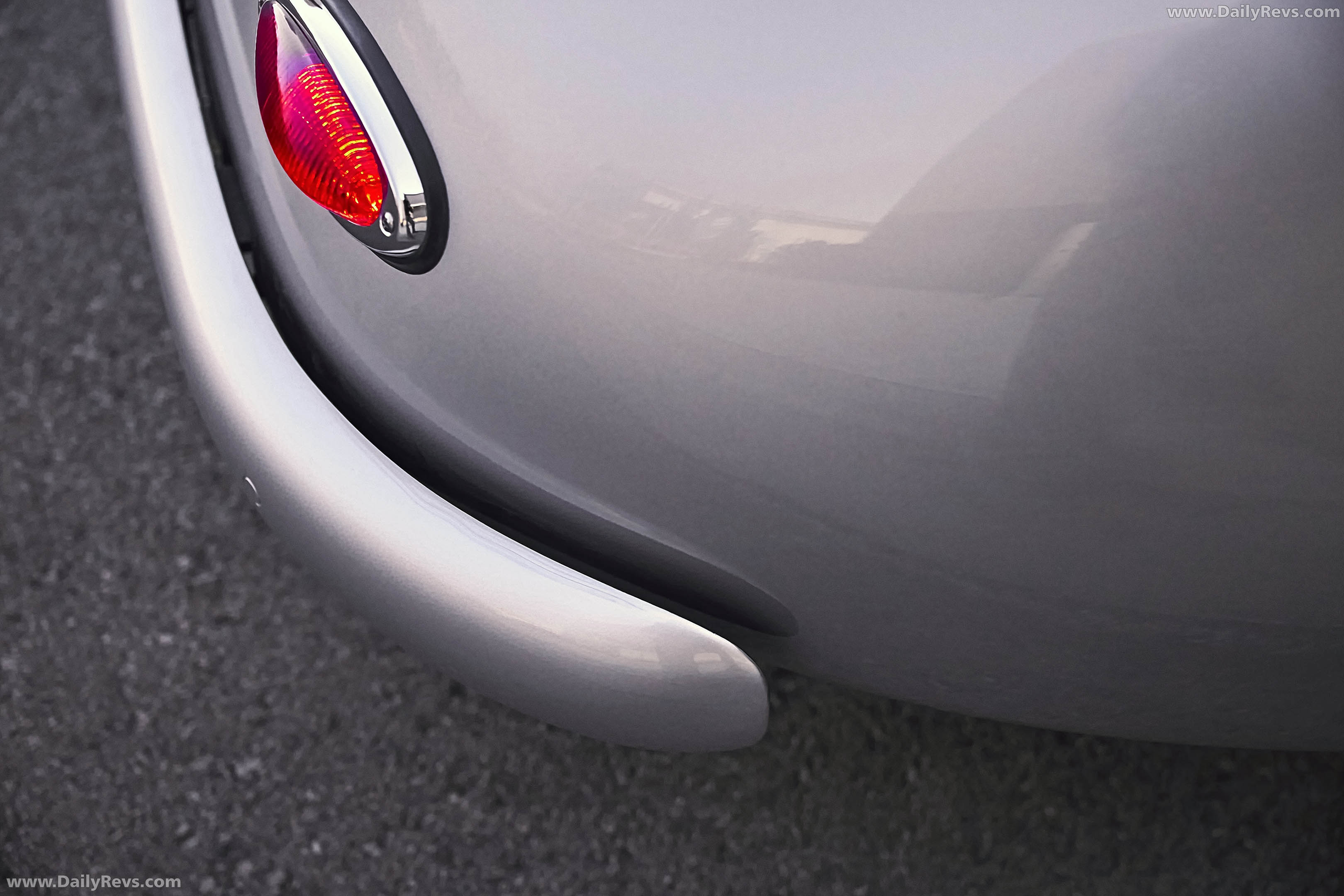 2026 Starke Speedster Gen 2 Silver Exterior