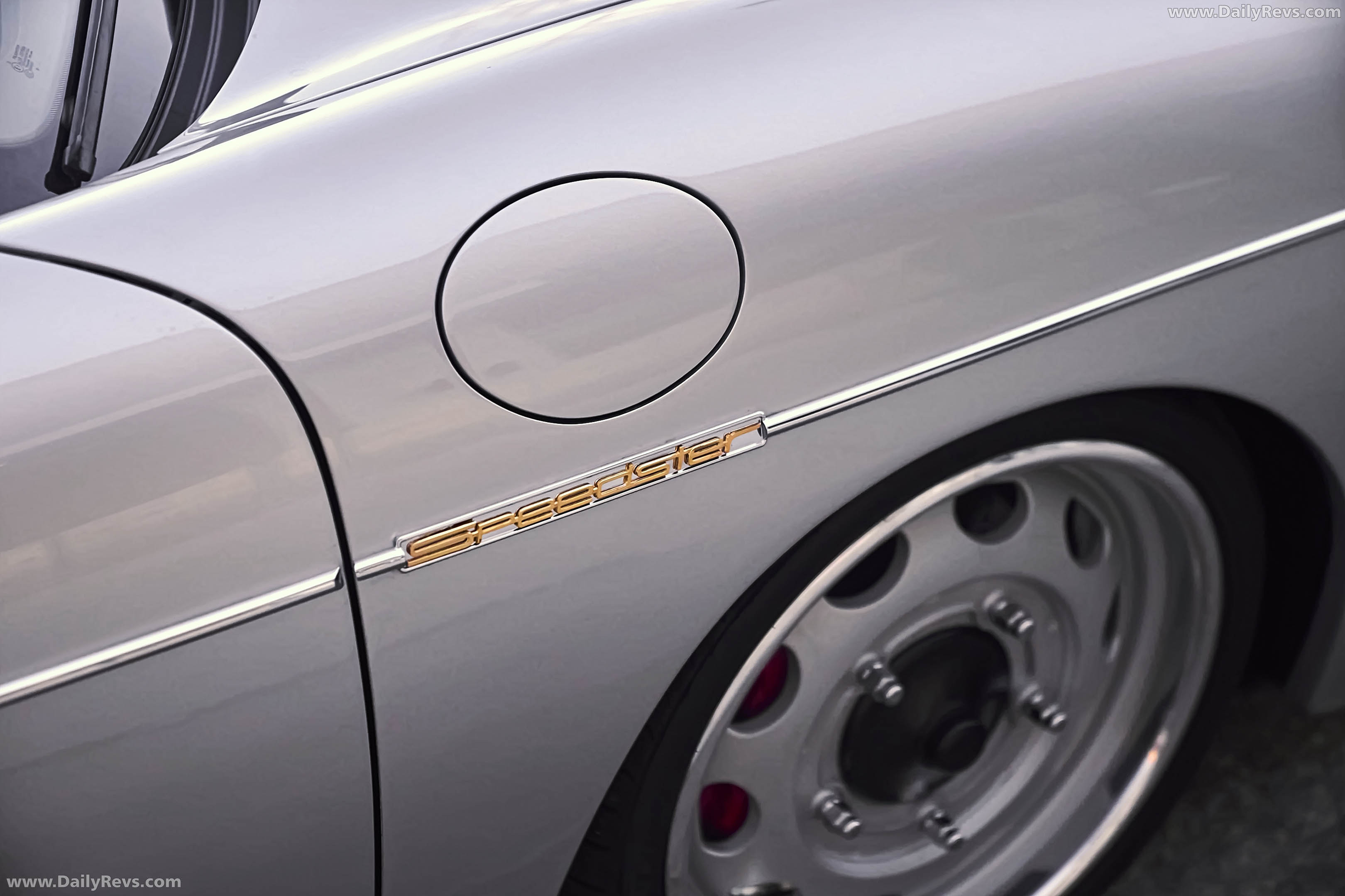 2026 Starke Speedster Gen 2 Silver Exterior