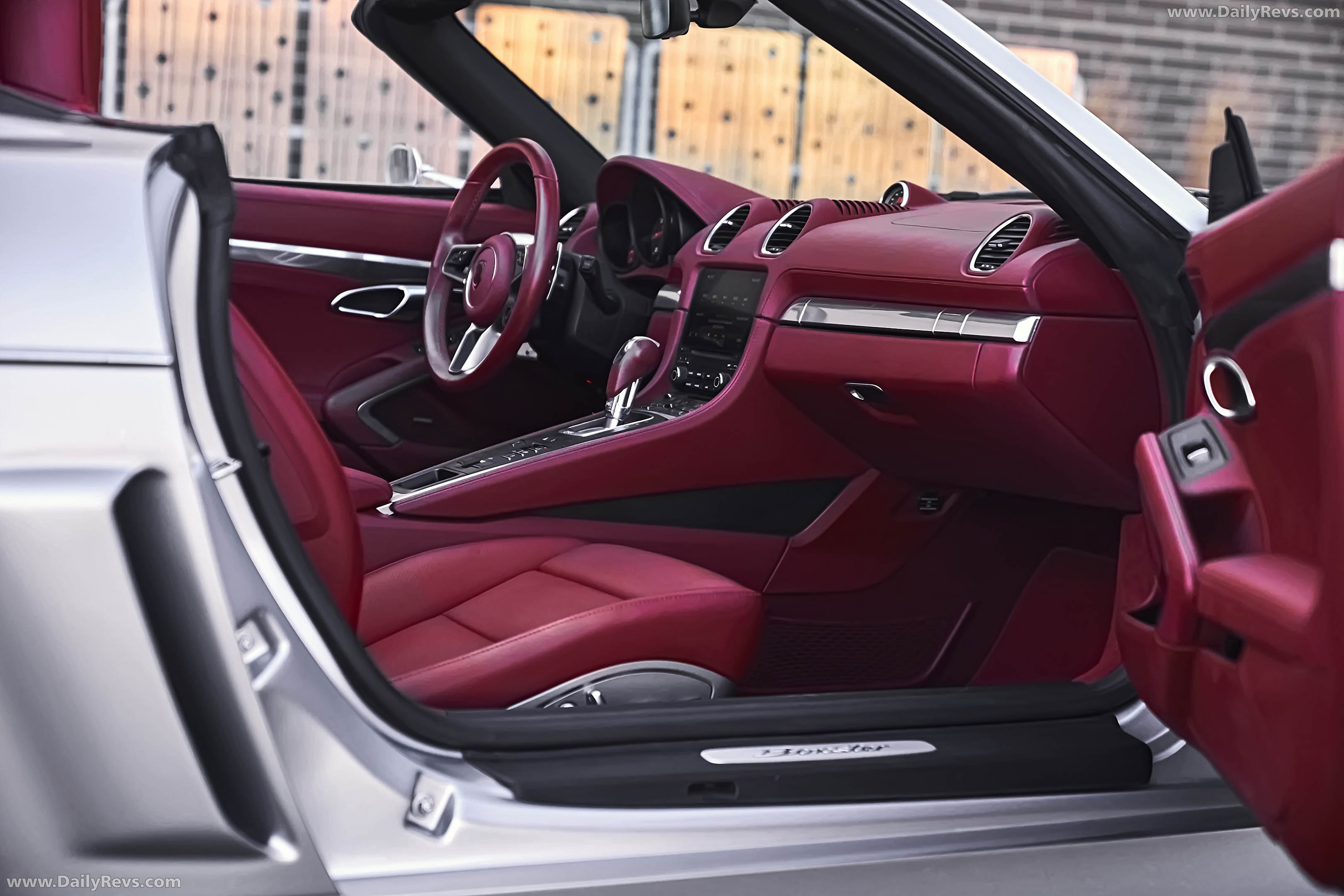 2026 Starke Speedster Gen 2 Silver Interior