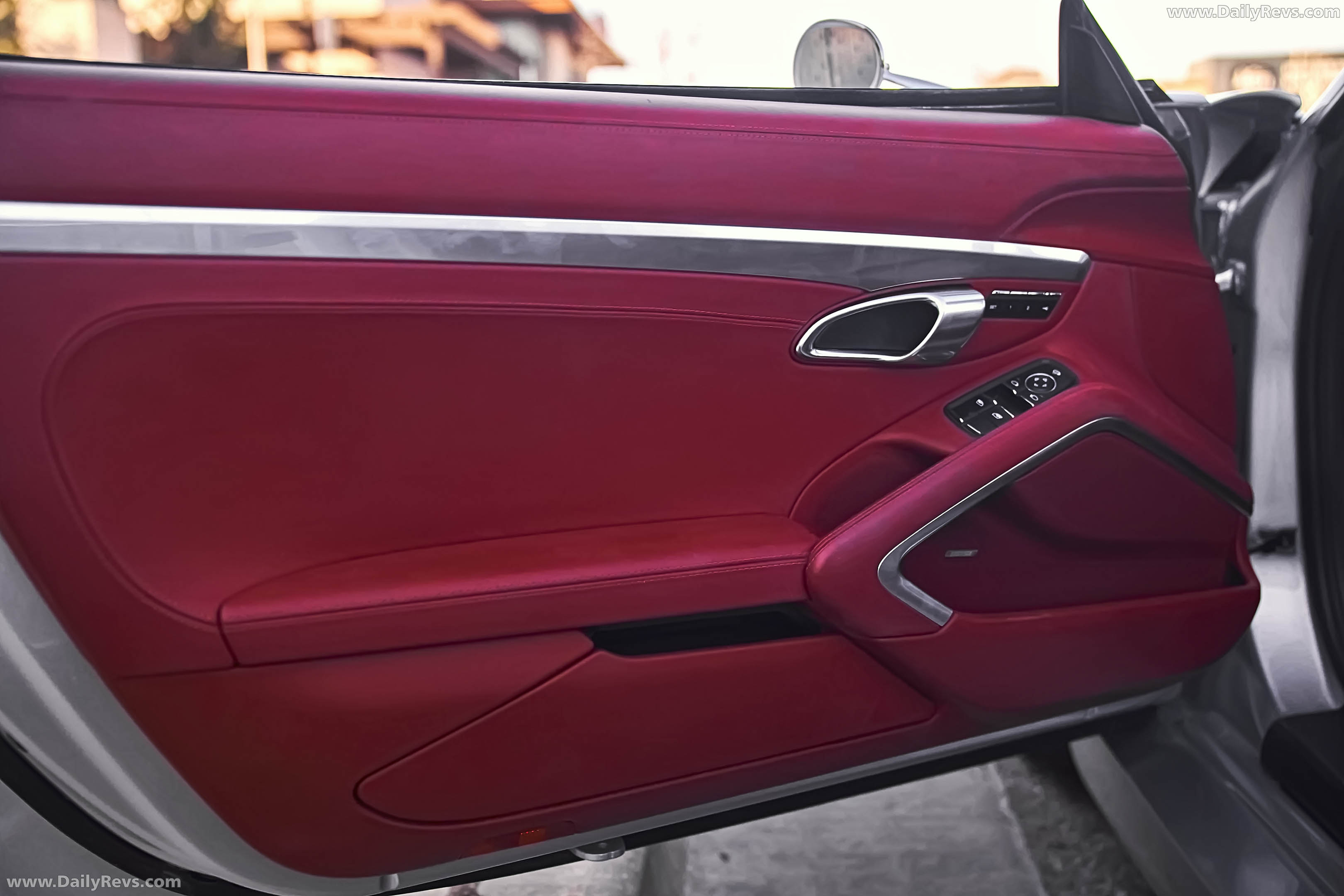 2026 Starke Speedster Gen 2 Silver Interior