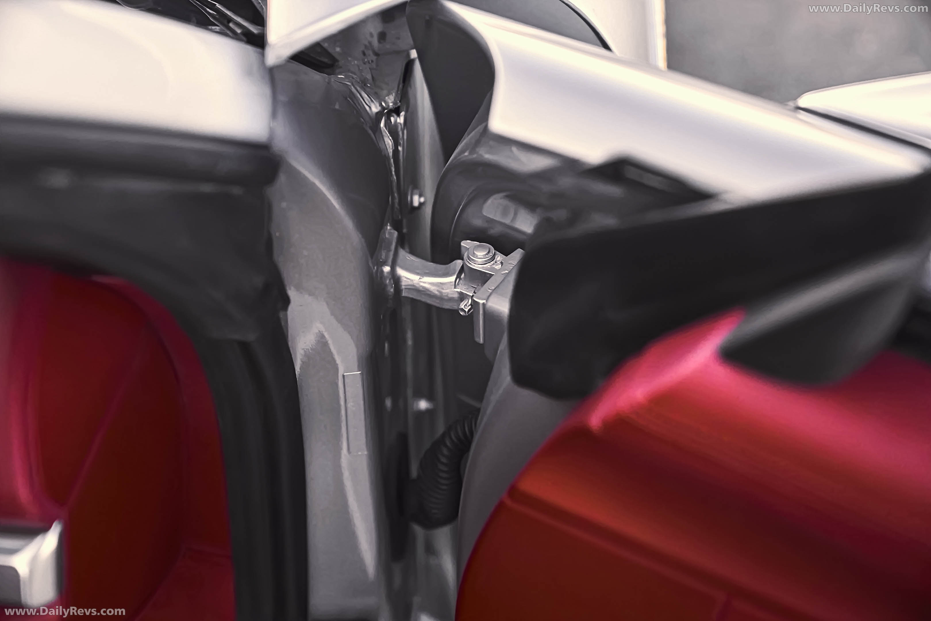 2026 Starke Speedster Gen 2 Silver Interior