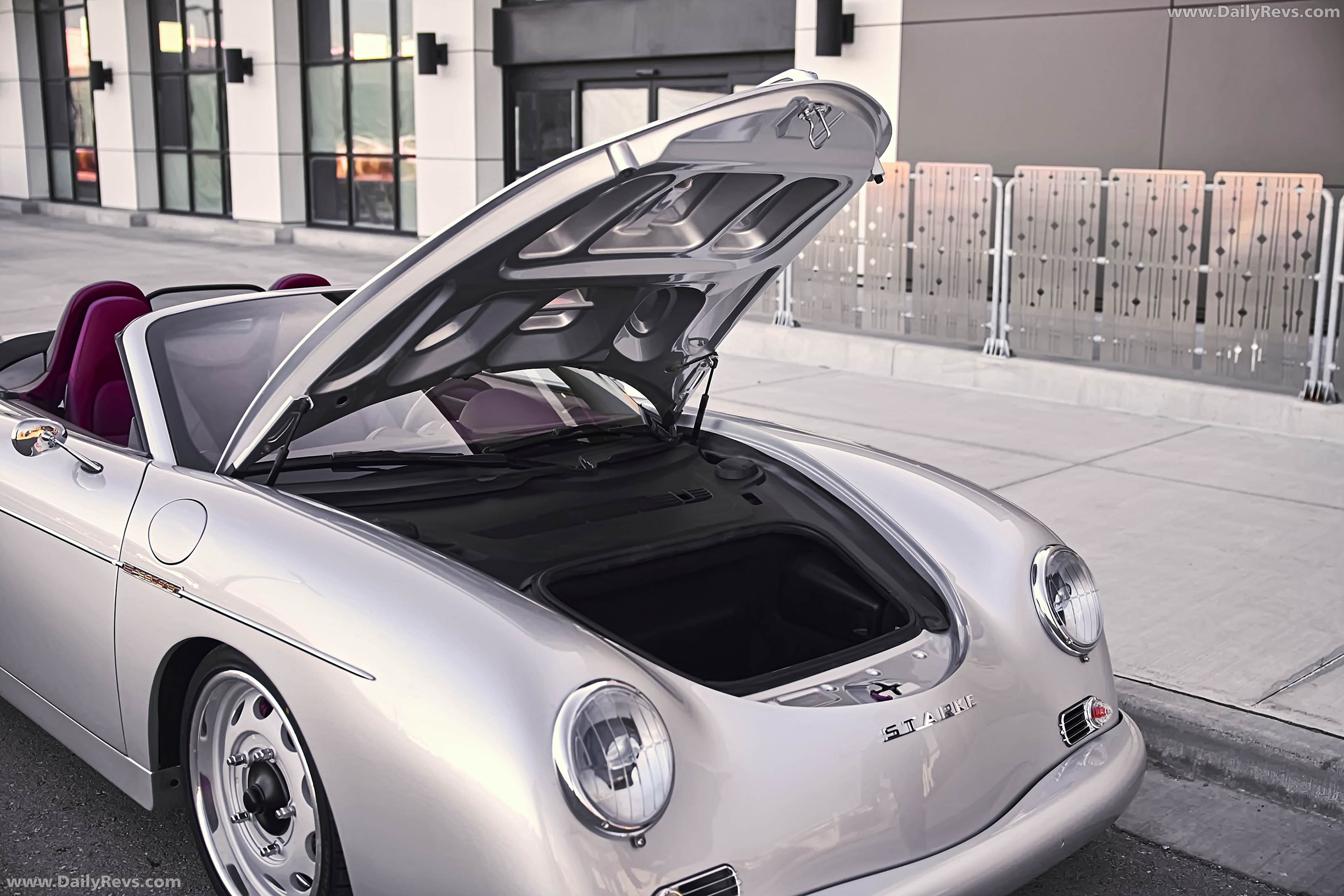 2026 Starke Speedster Gen 2 Silver Interior