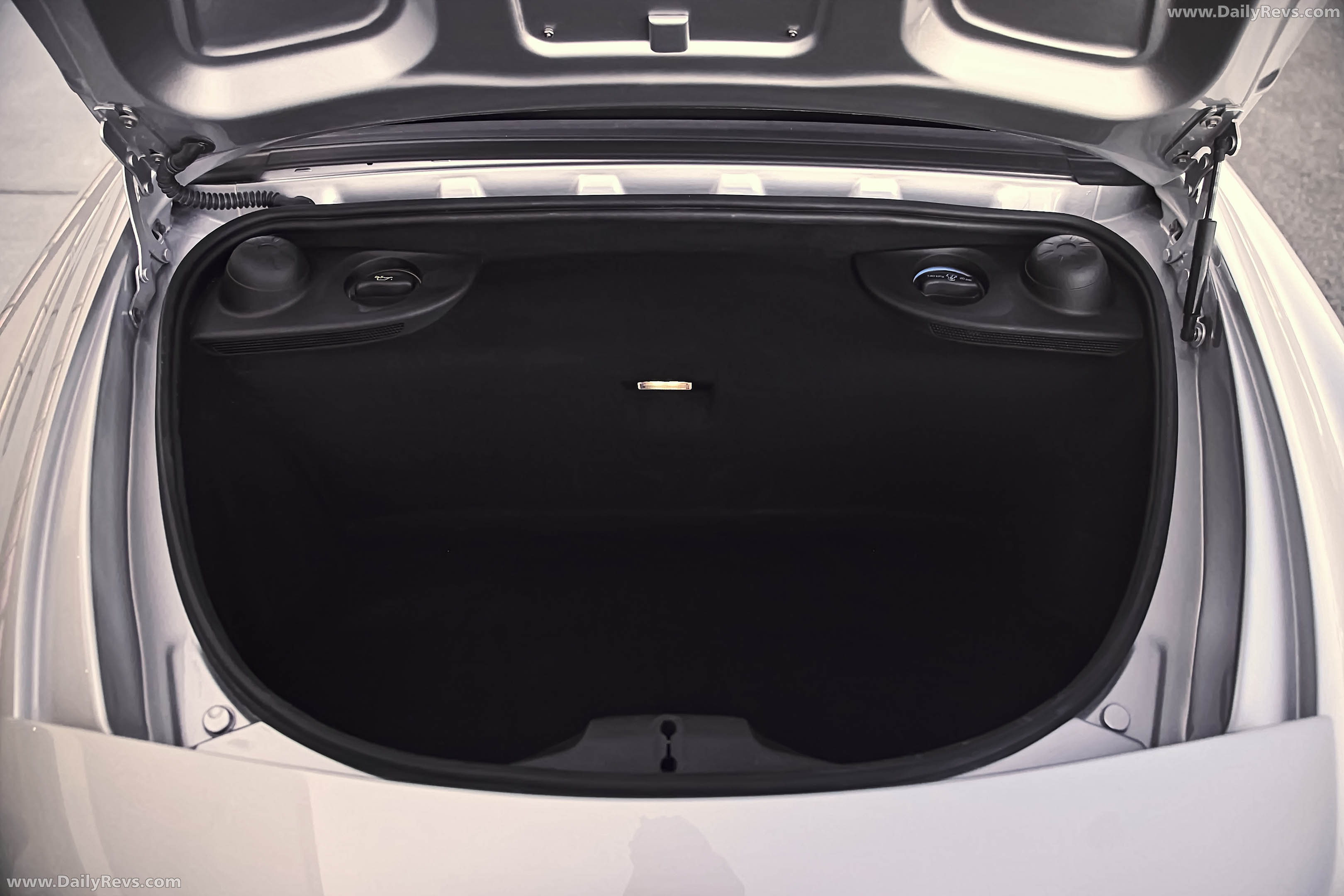 2026 Starke Speedster Gen 2 Silver Interior