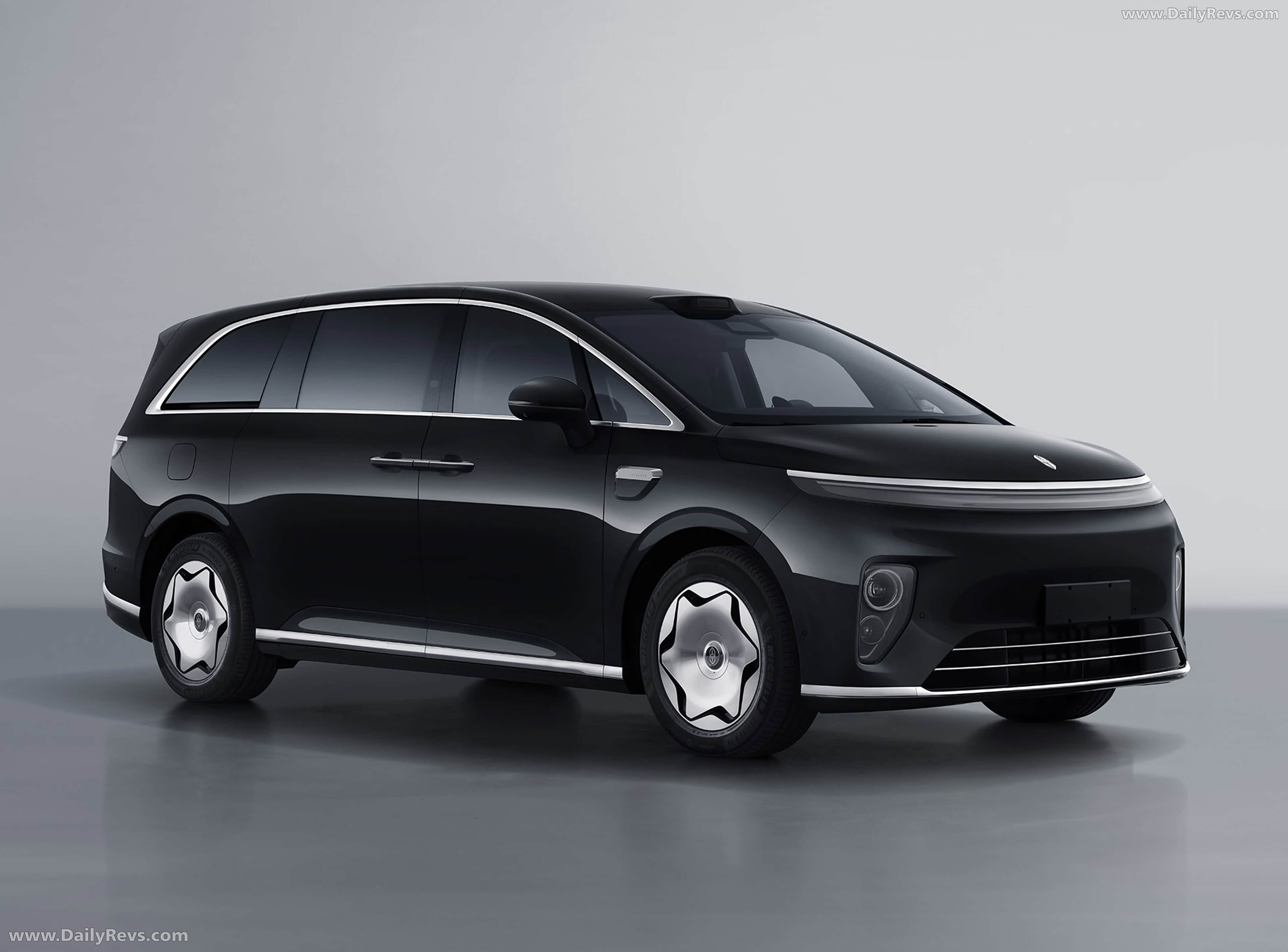 2026 Stelato V8 Front View