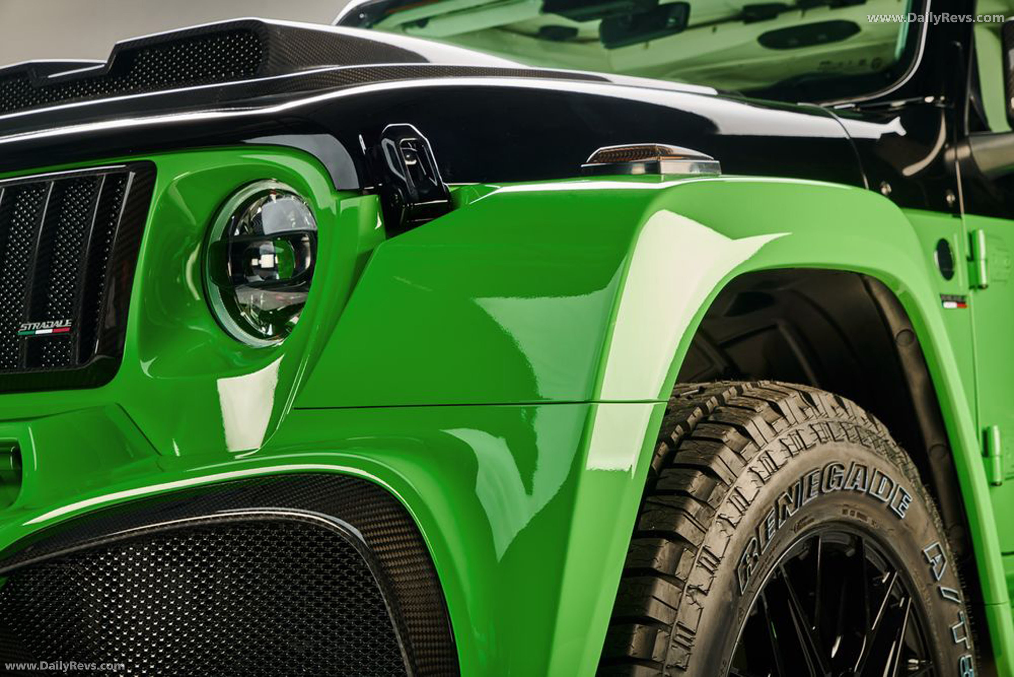 2025 Stradale Modena GTX Exterior