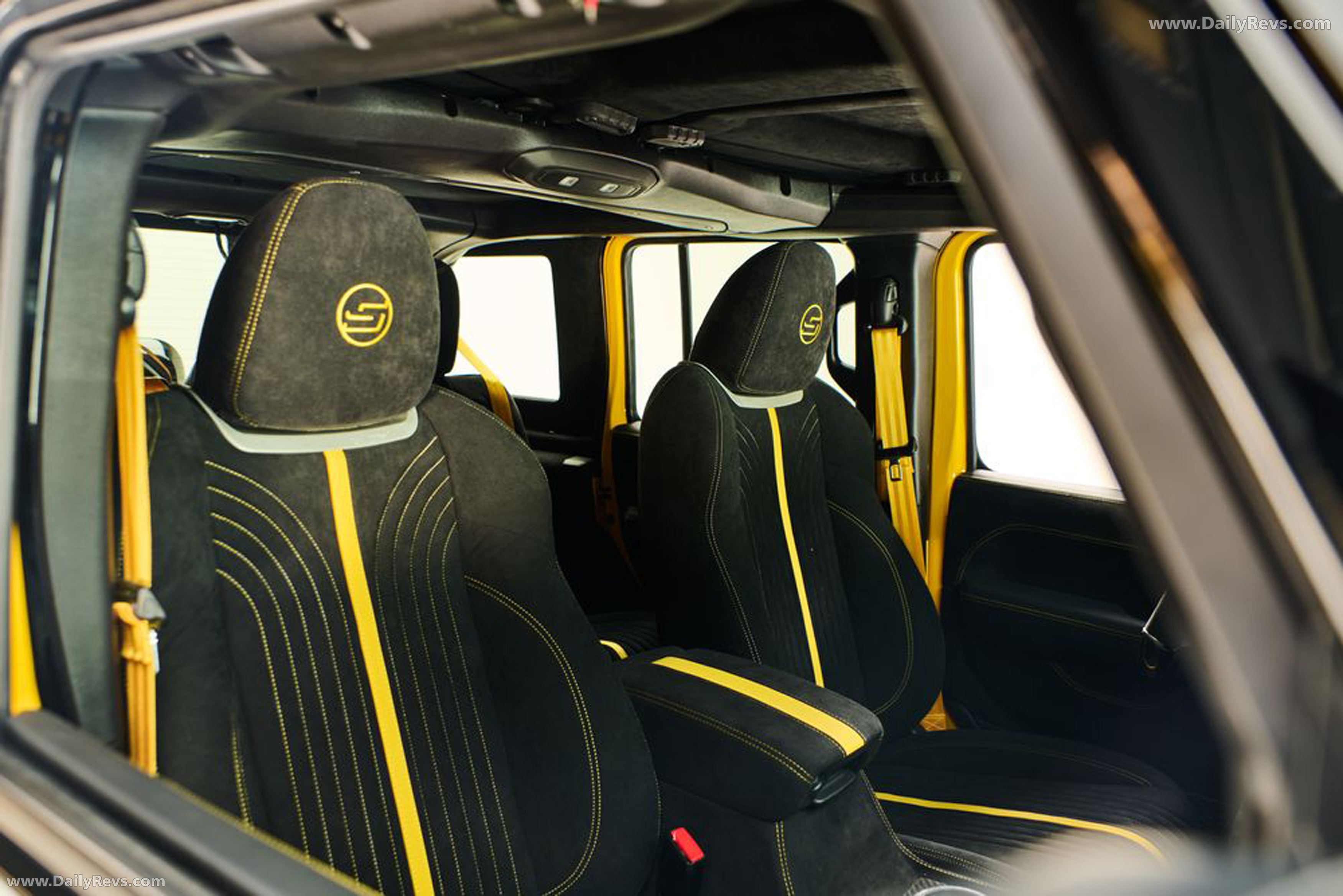 2025 Stradale Modena GTX Interior