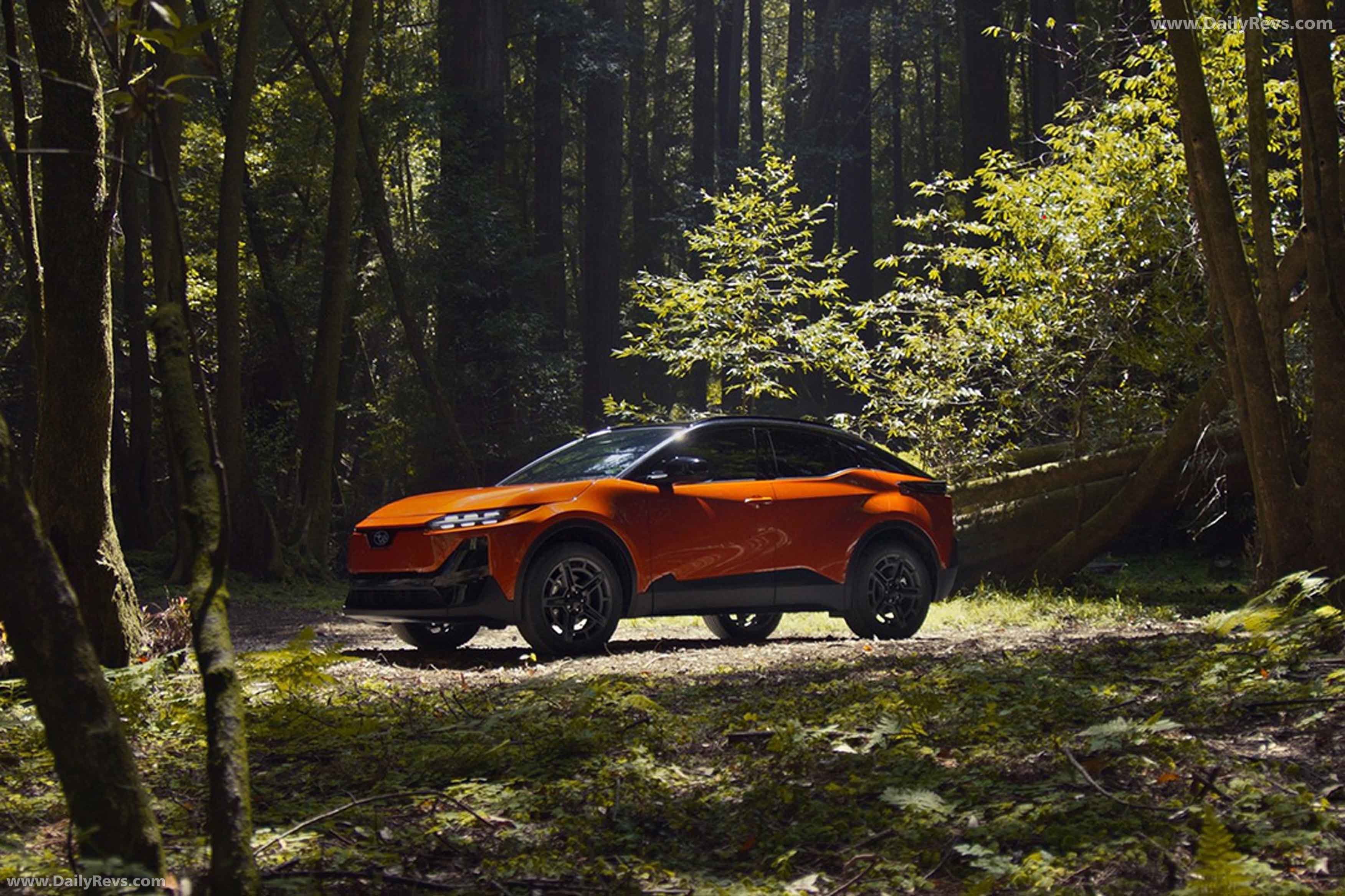 2026 Subaru Uncharted Front View