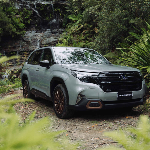 2025 Subaru Forester AWD Hybrid Sport Australian Version Front View
