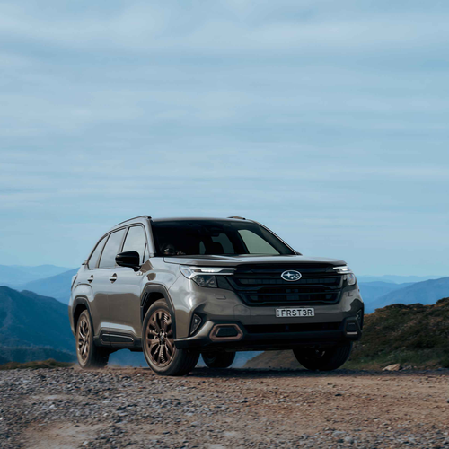 2025 Subaru Forester AWD Hybrid Sport Australian Version Front View