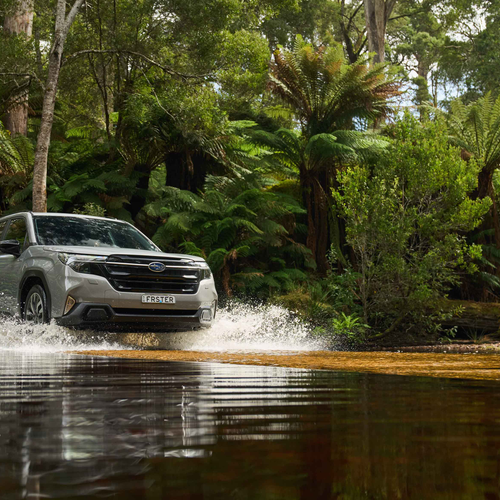 2025 Subaru Forester AWD Hybrid Touring Australian Version Front View