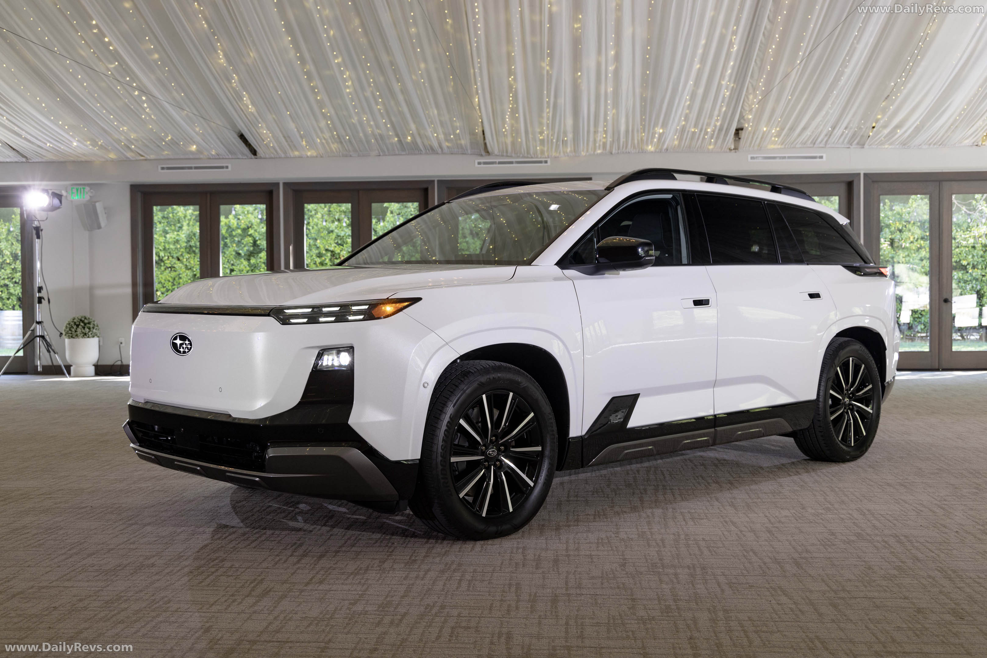 2027 Subaru Getaway Front View