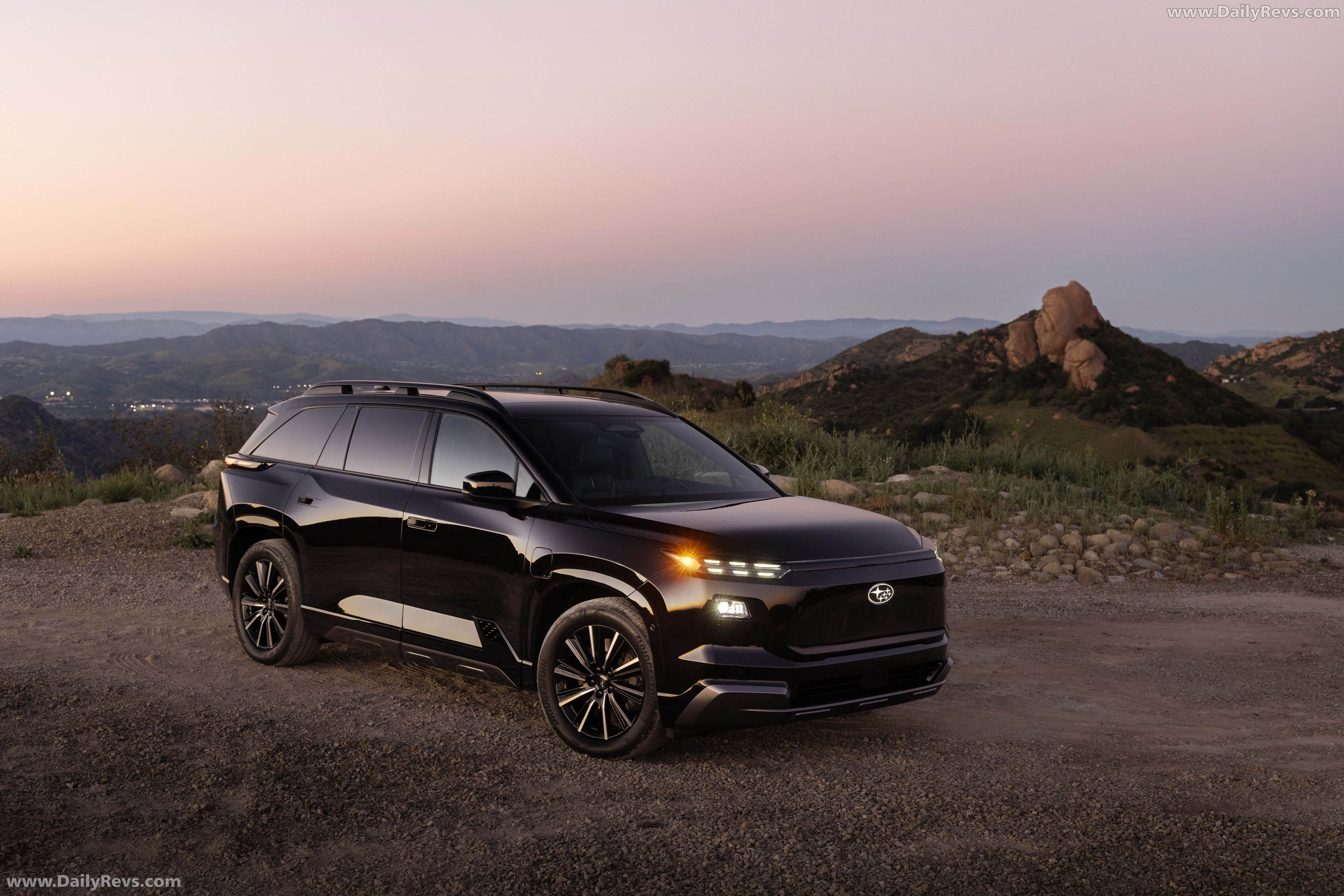 2027 Subaru Getaway Front View