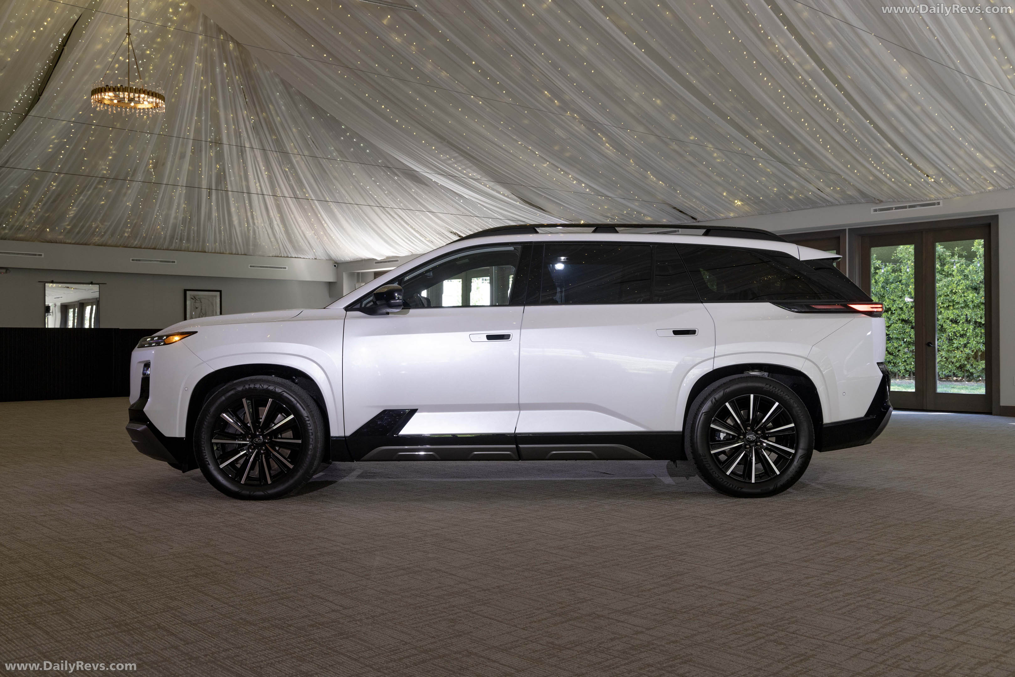 2027 Subaru Getaway Side View