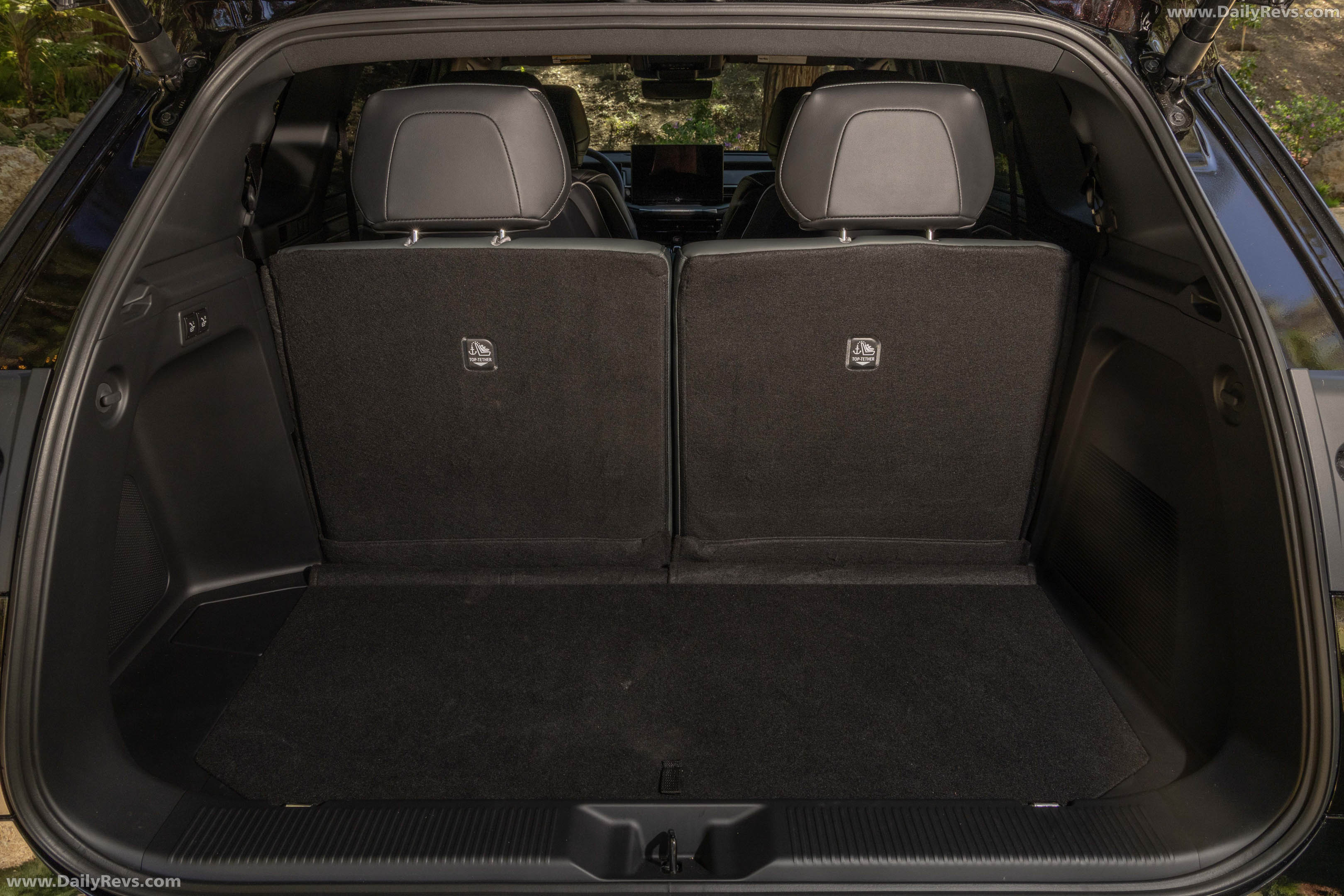 2027 Subaru Getaway Interior