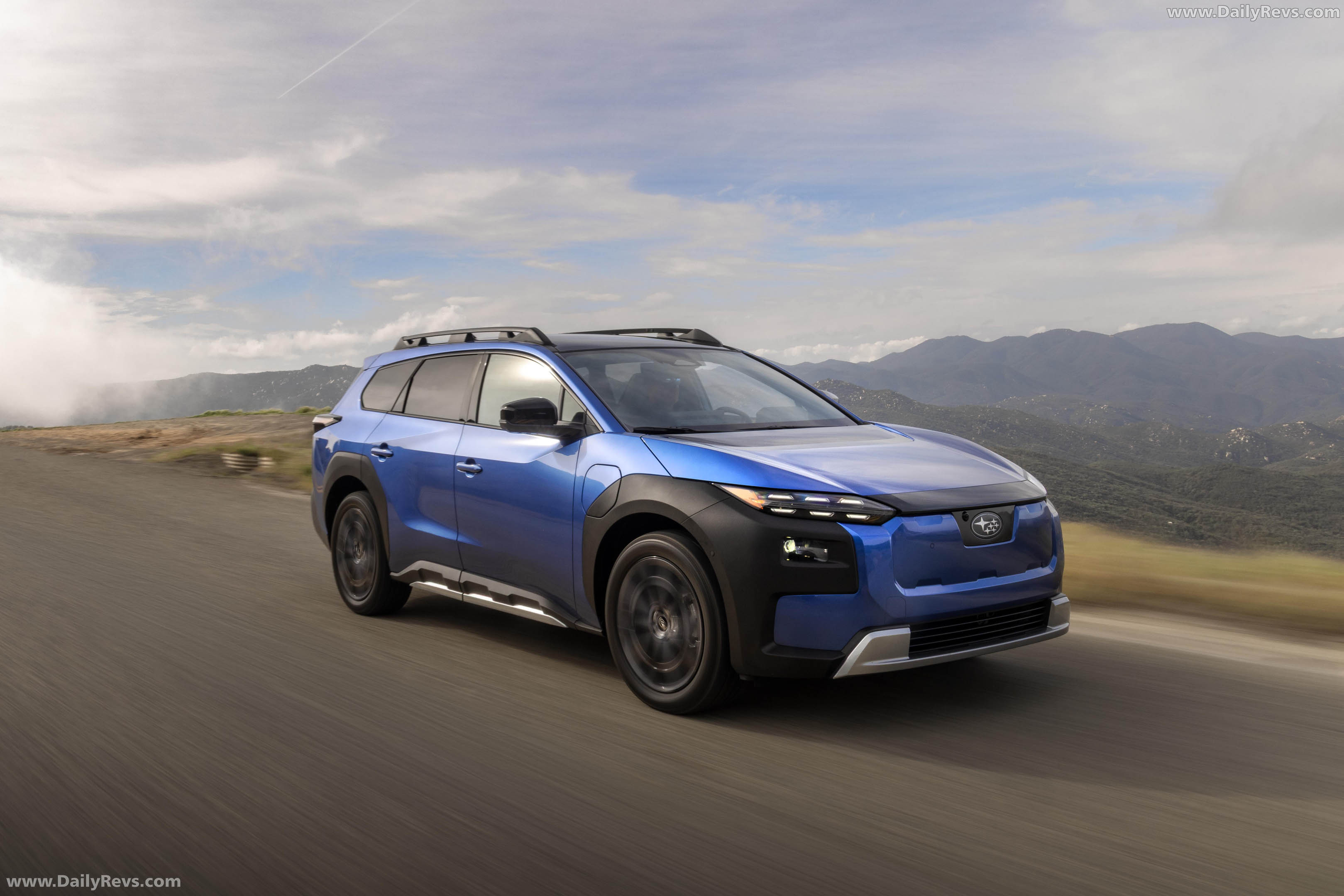 2026 Subaru Trailseeker Touring Front View