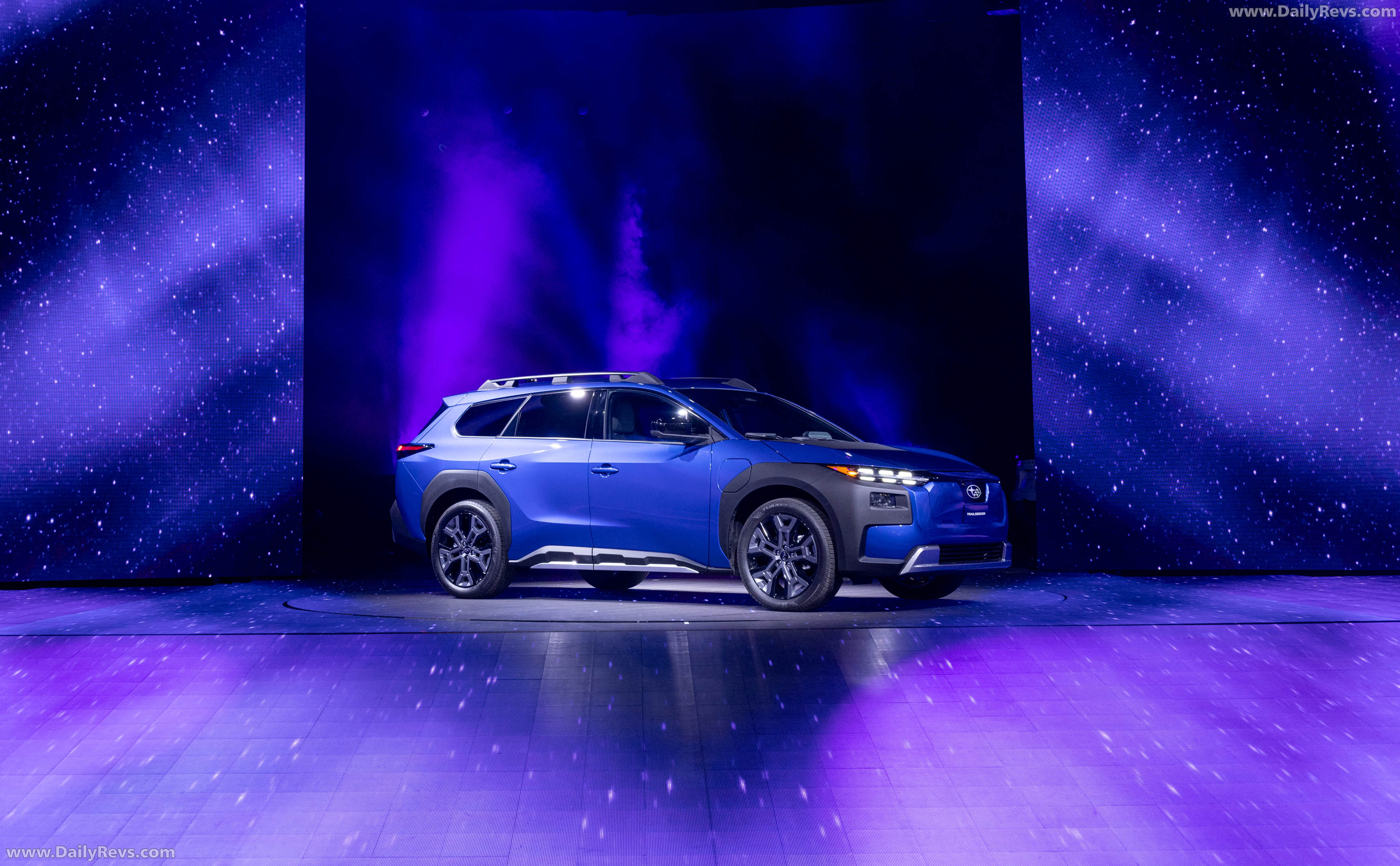 2026 Subaru Trailseeker Touring Side View