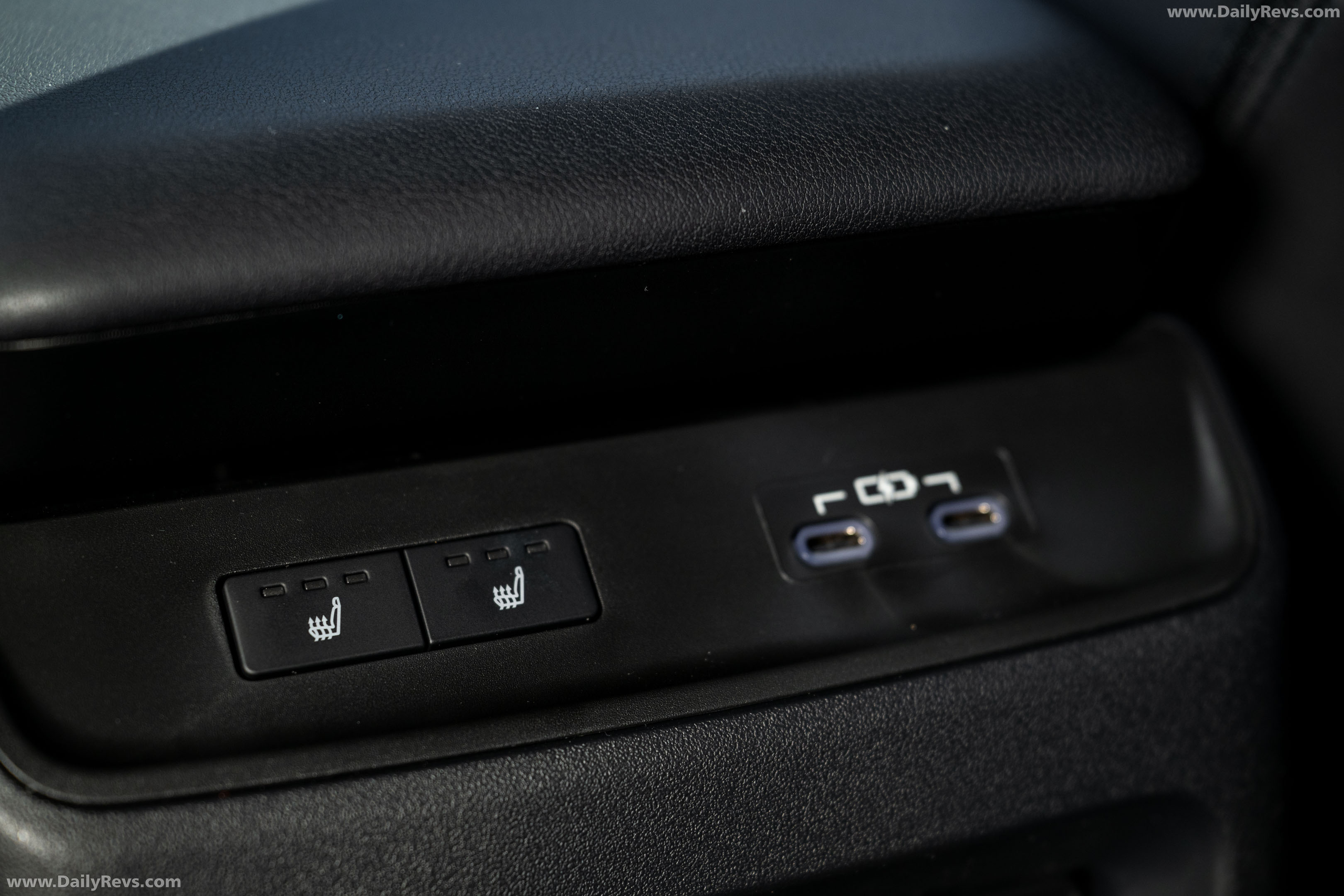 2026 Subaru Uncharted Australian Version Interior