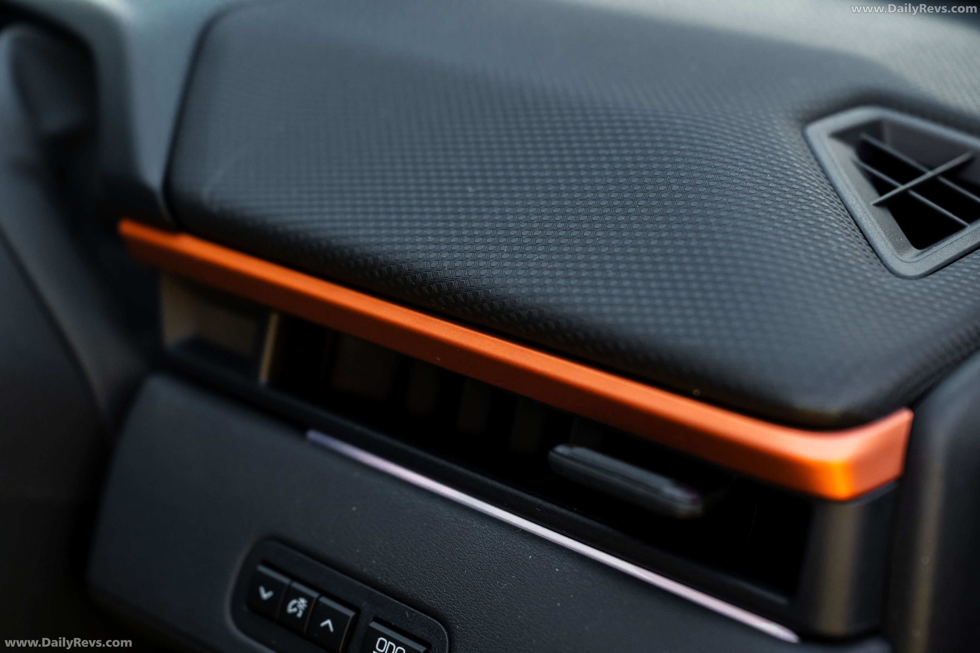 2026 Subaru Uncharted Australian Version Interior