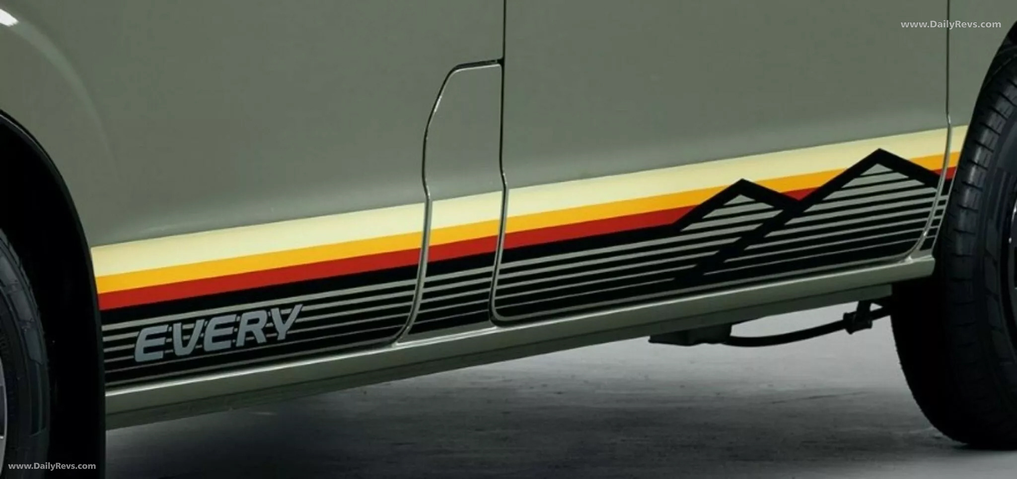 2025 Suzuki Every J Limited Exterior