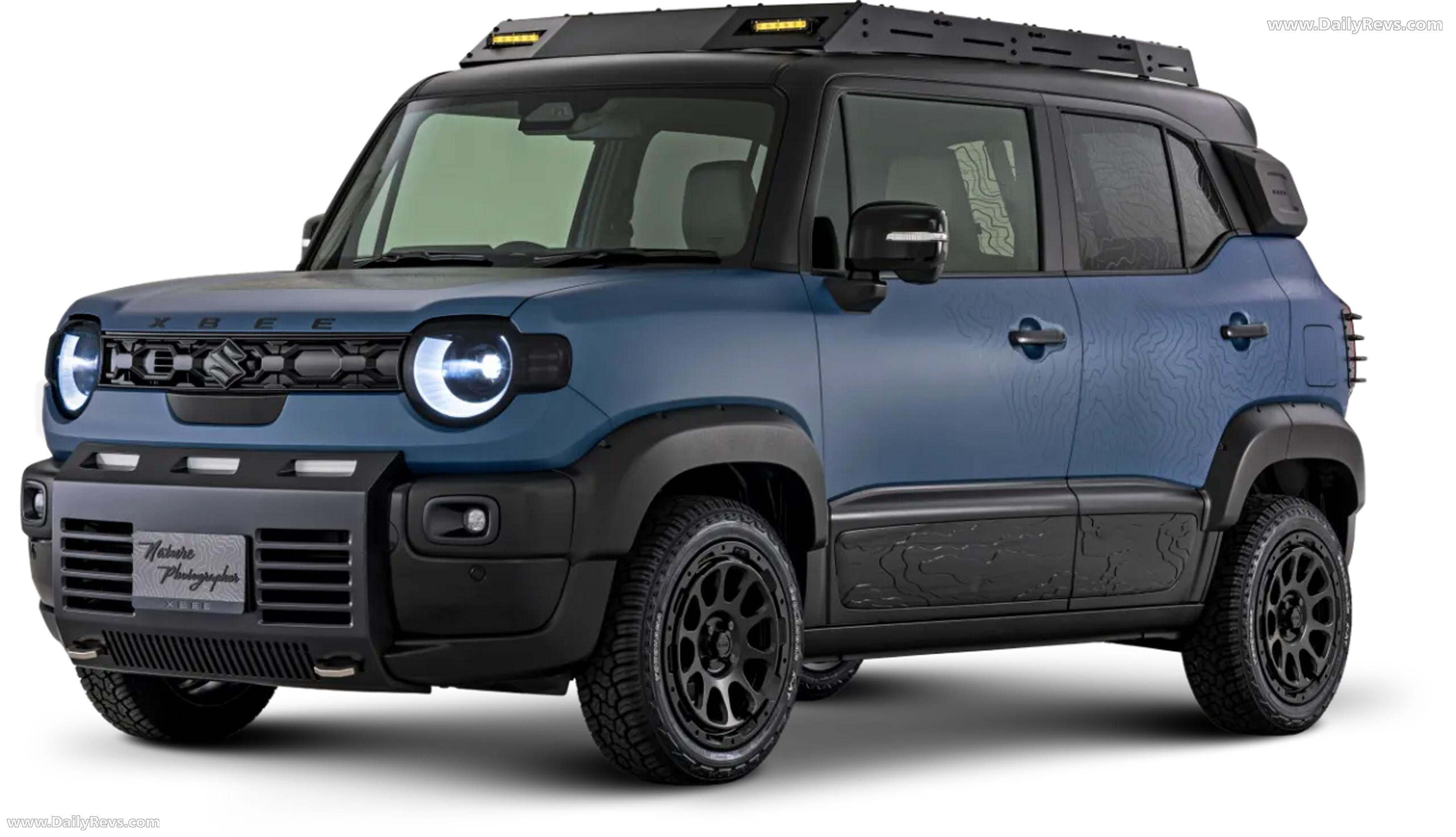 2025 Suzuki XBEE Nature Photographer Front View