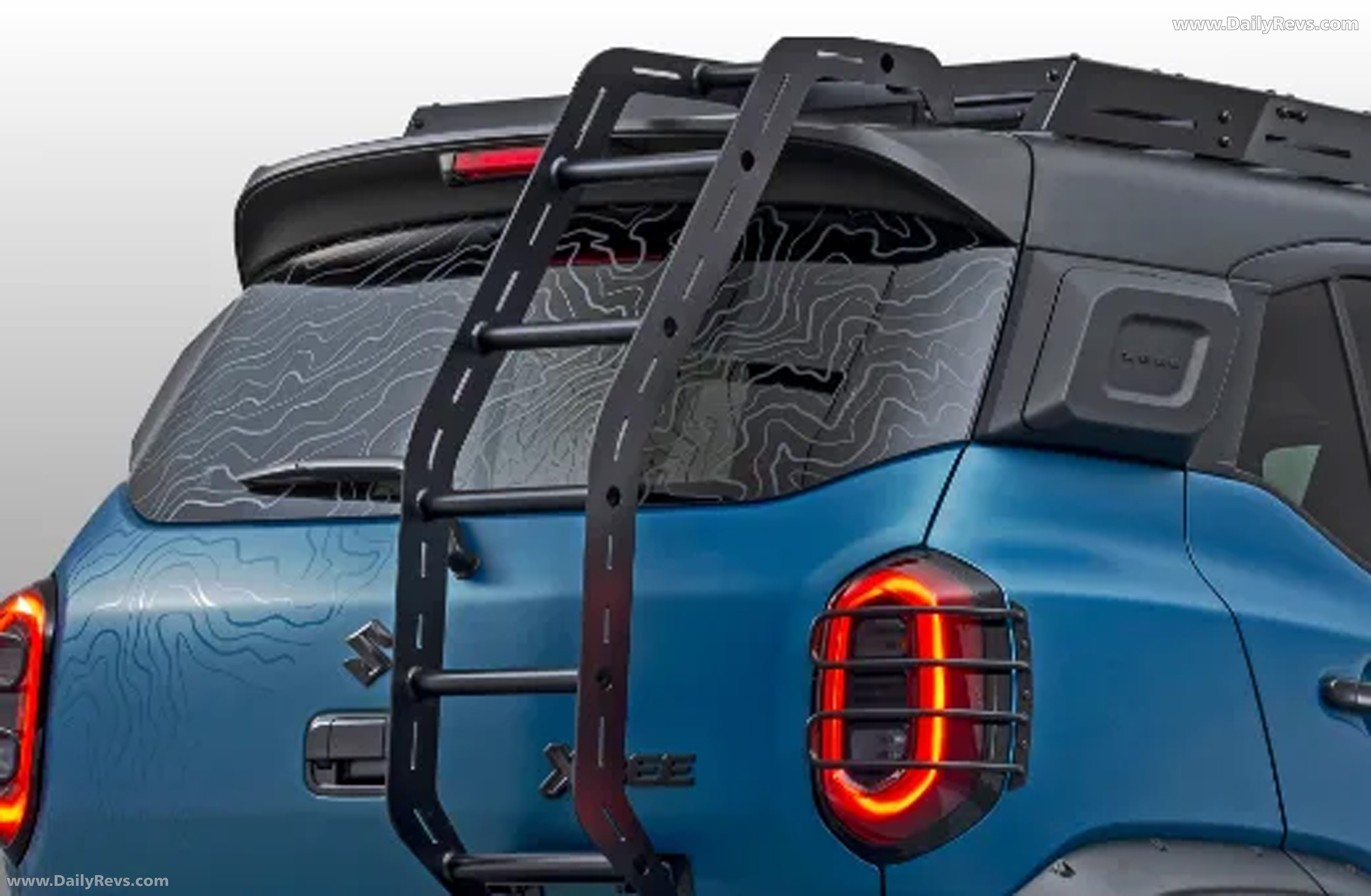 2025 Suzuki XBEE Nature Photographer Exterior
