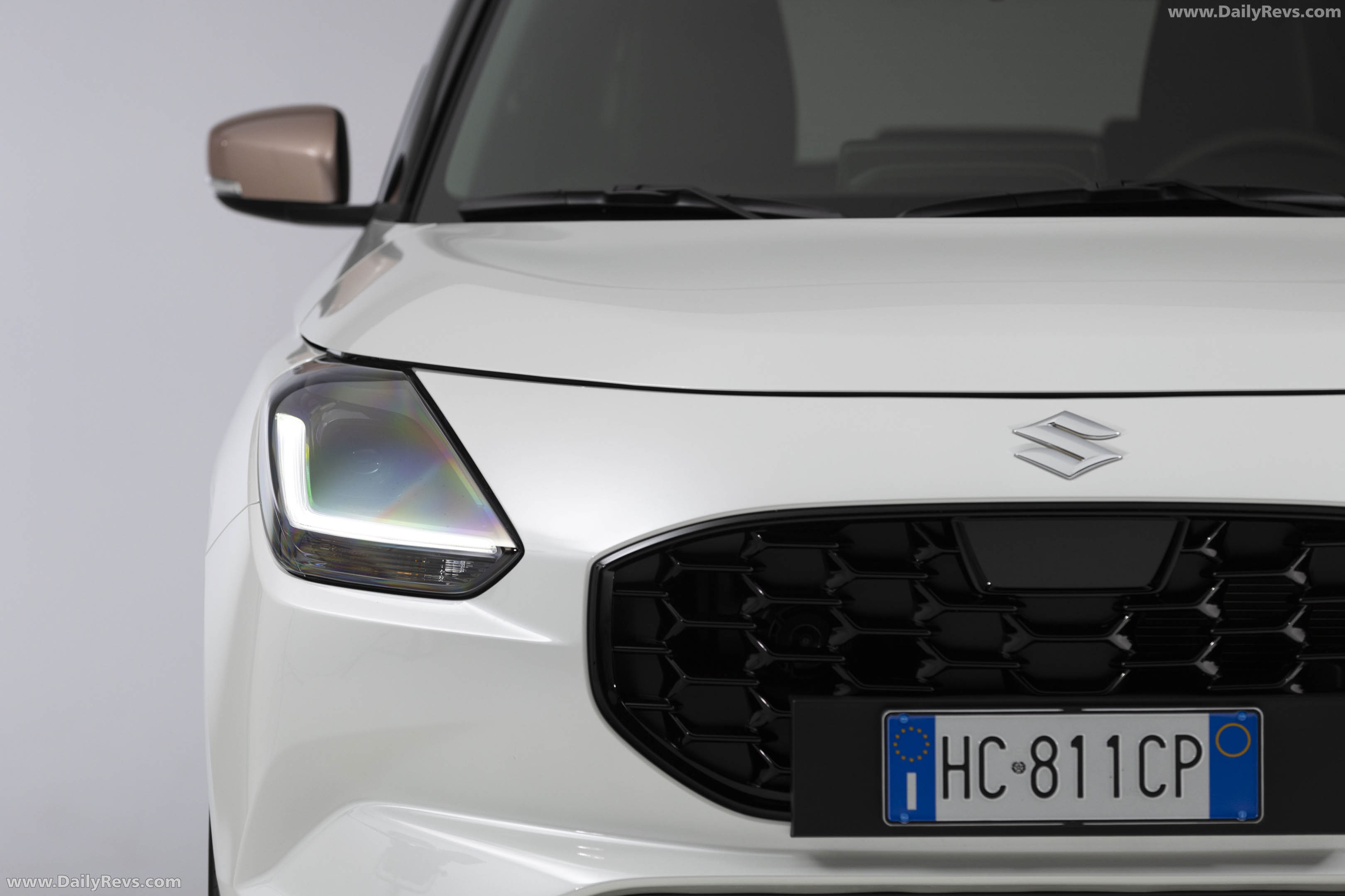 2026 Suzuki Swift Hybrid Sakura Exterior