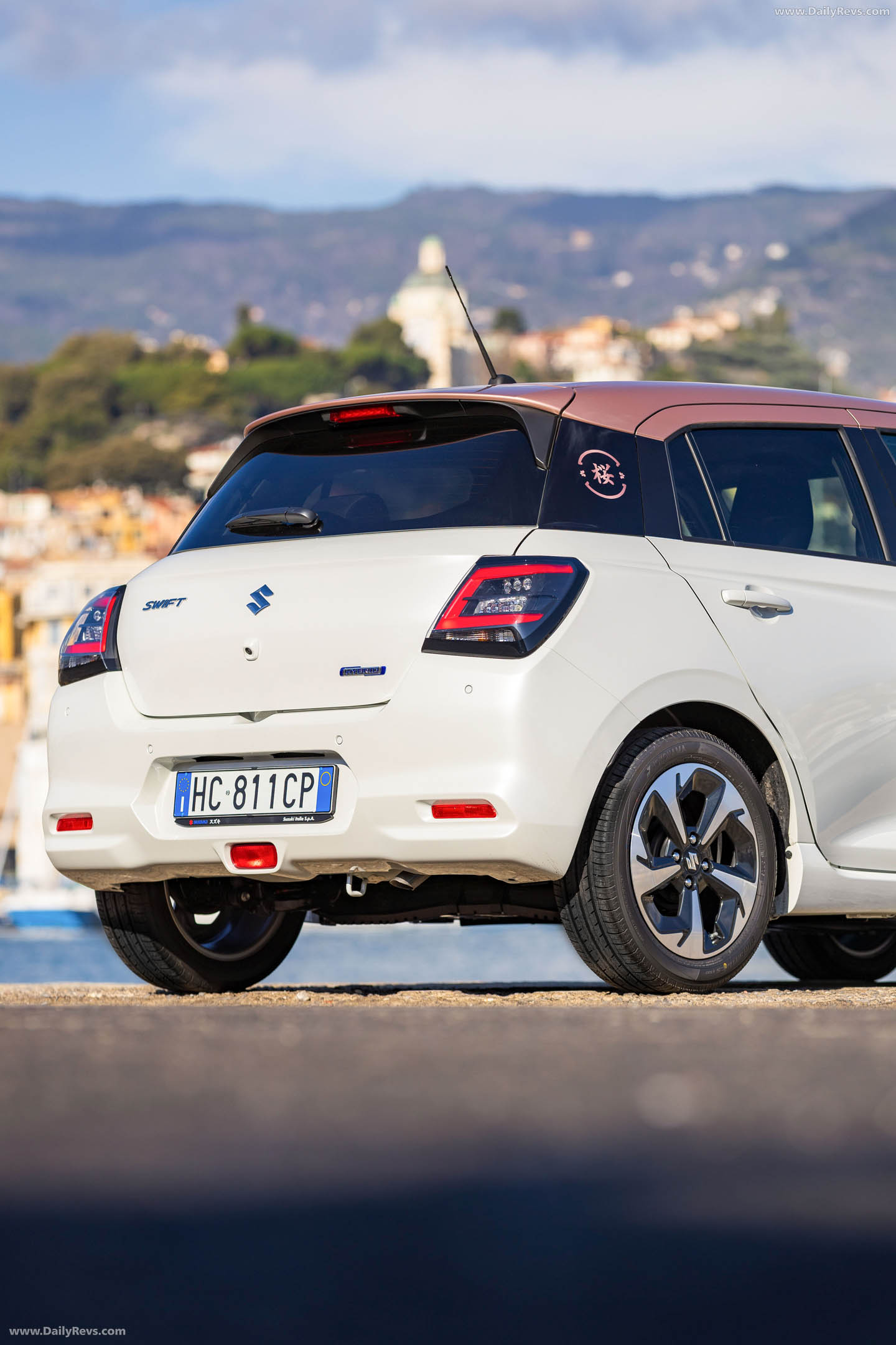 2026 Suzuki Swift Hybrid Sakura Exterior