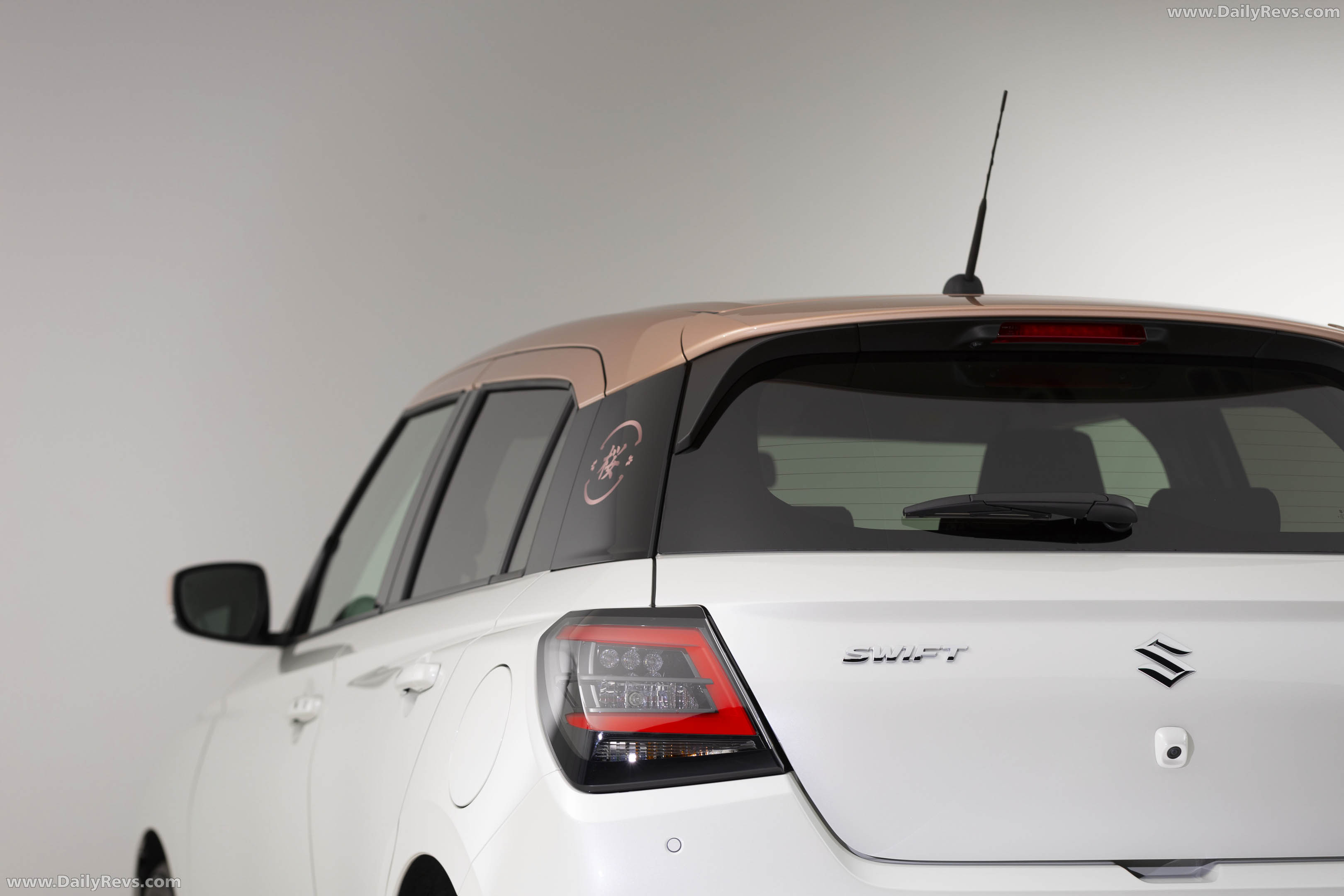 2026 Suzuki Swift Hybrid Sakura Exterior