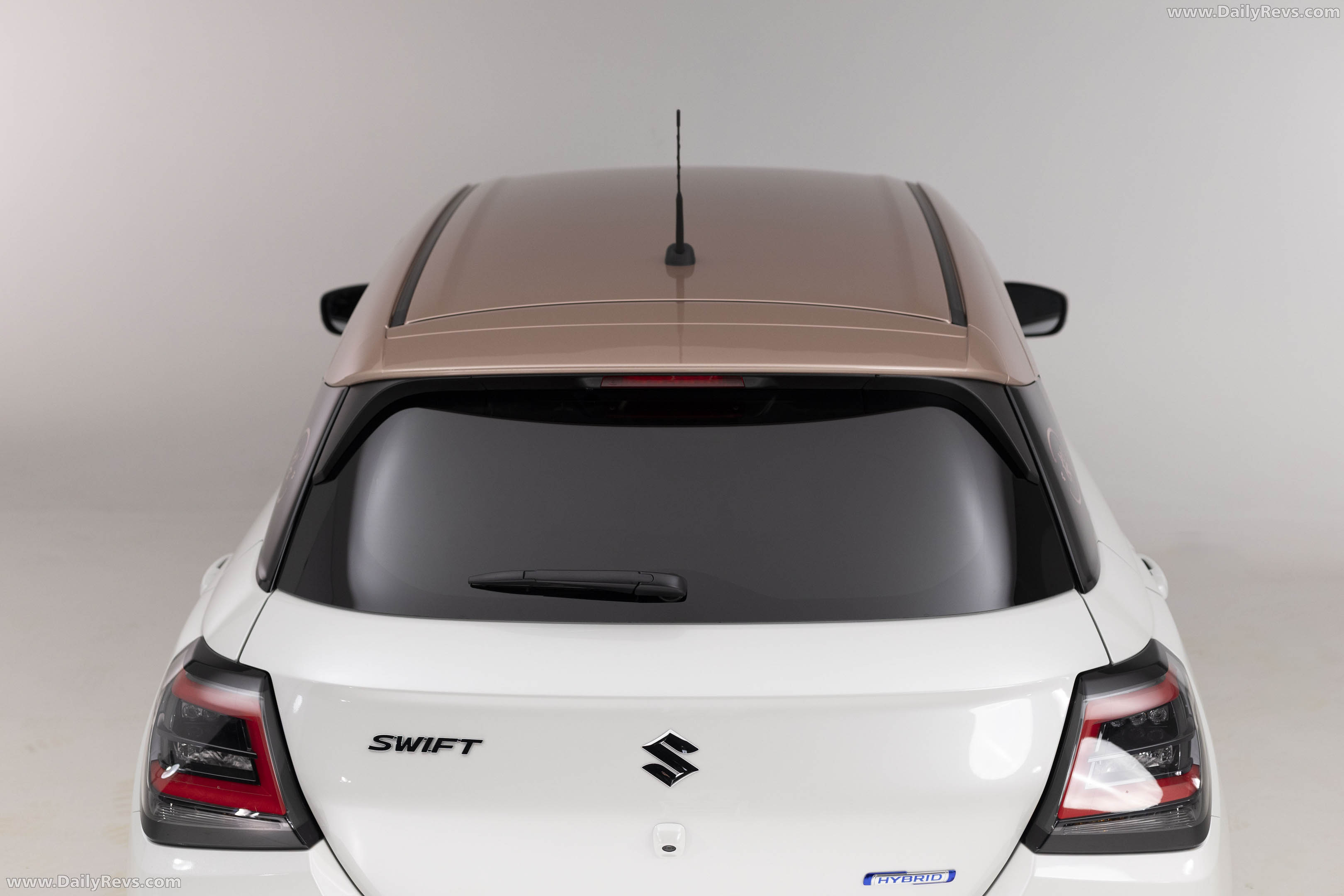 2026 Suzuki Swift Hybrid Sakura Exterior