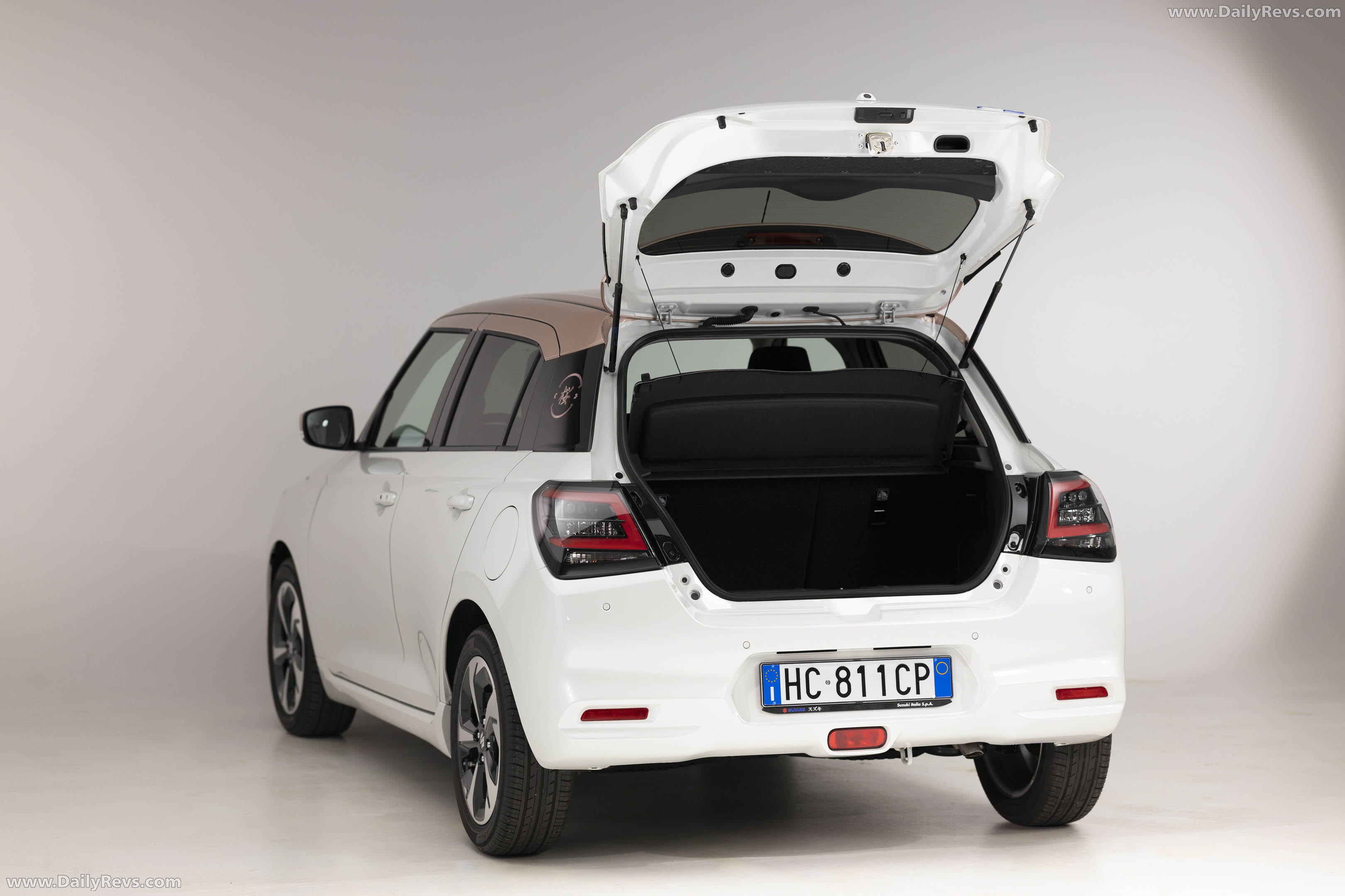 2026 Suzuki Swift Hybrid Sakura Interior