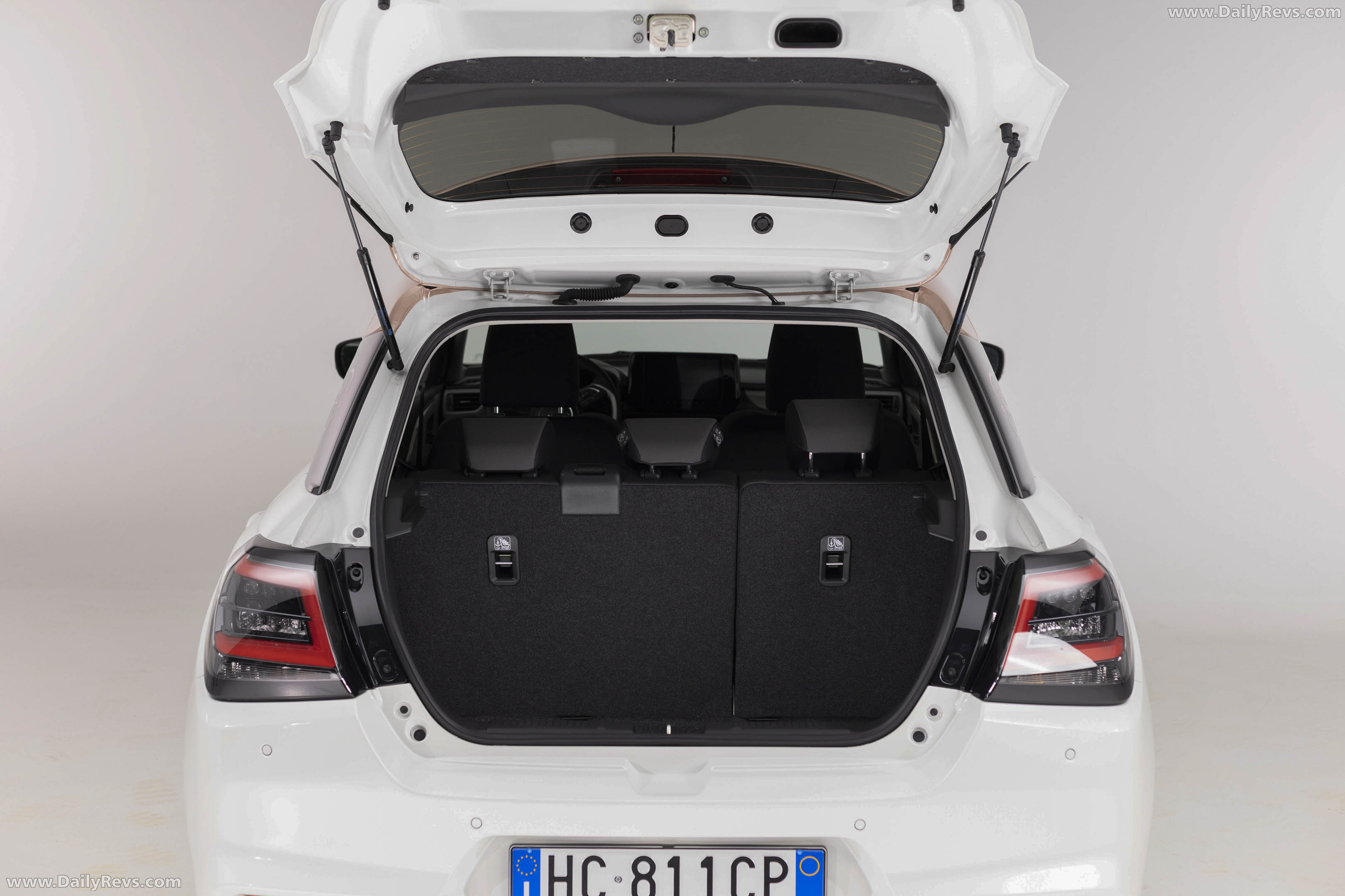 2026 Suzuki Swift Hybrid Sakura Interior