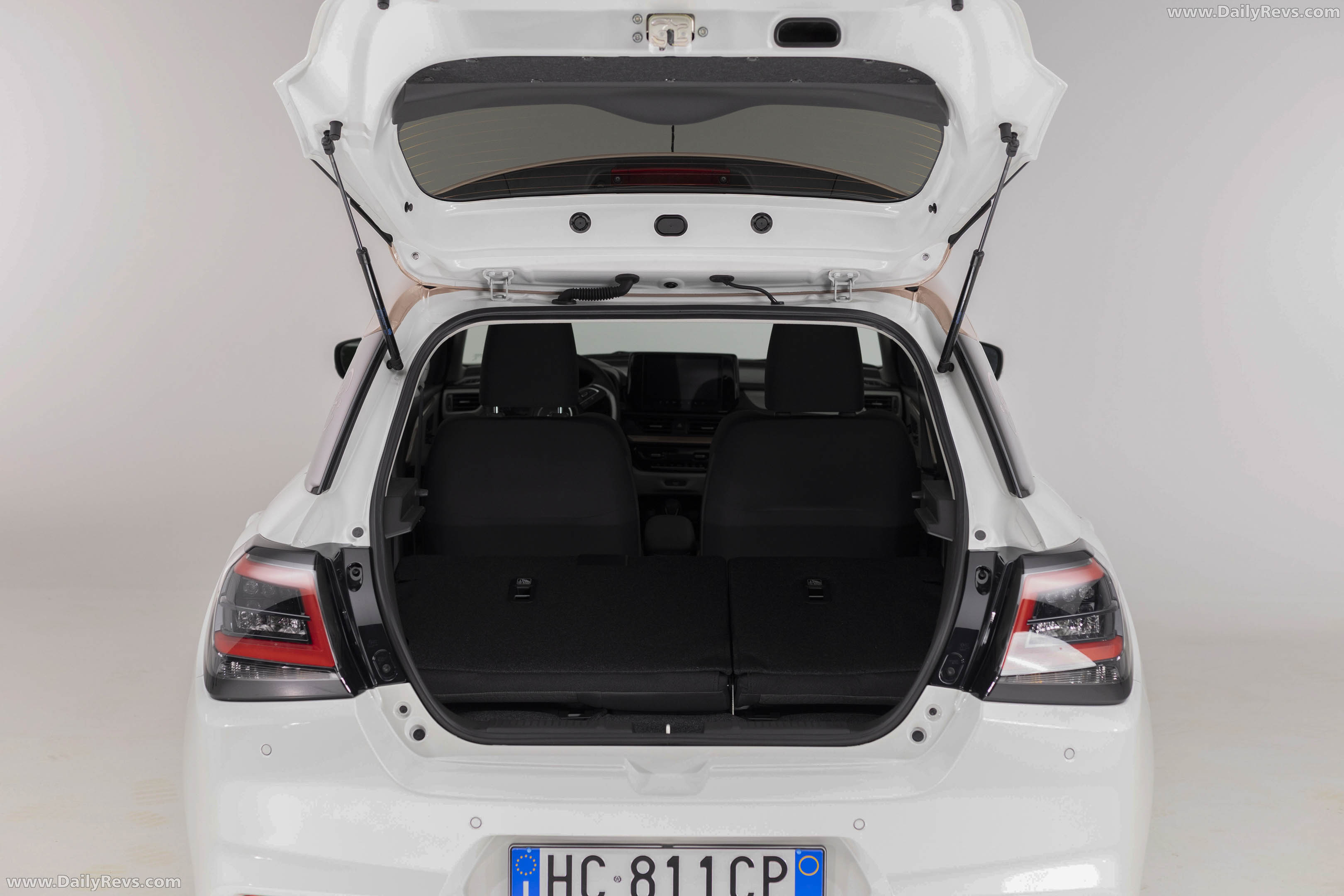 2026 Suzuki Swift Hybrid Sakura Interior