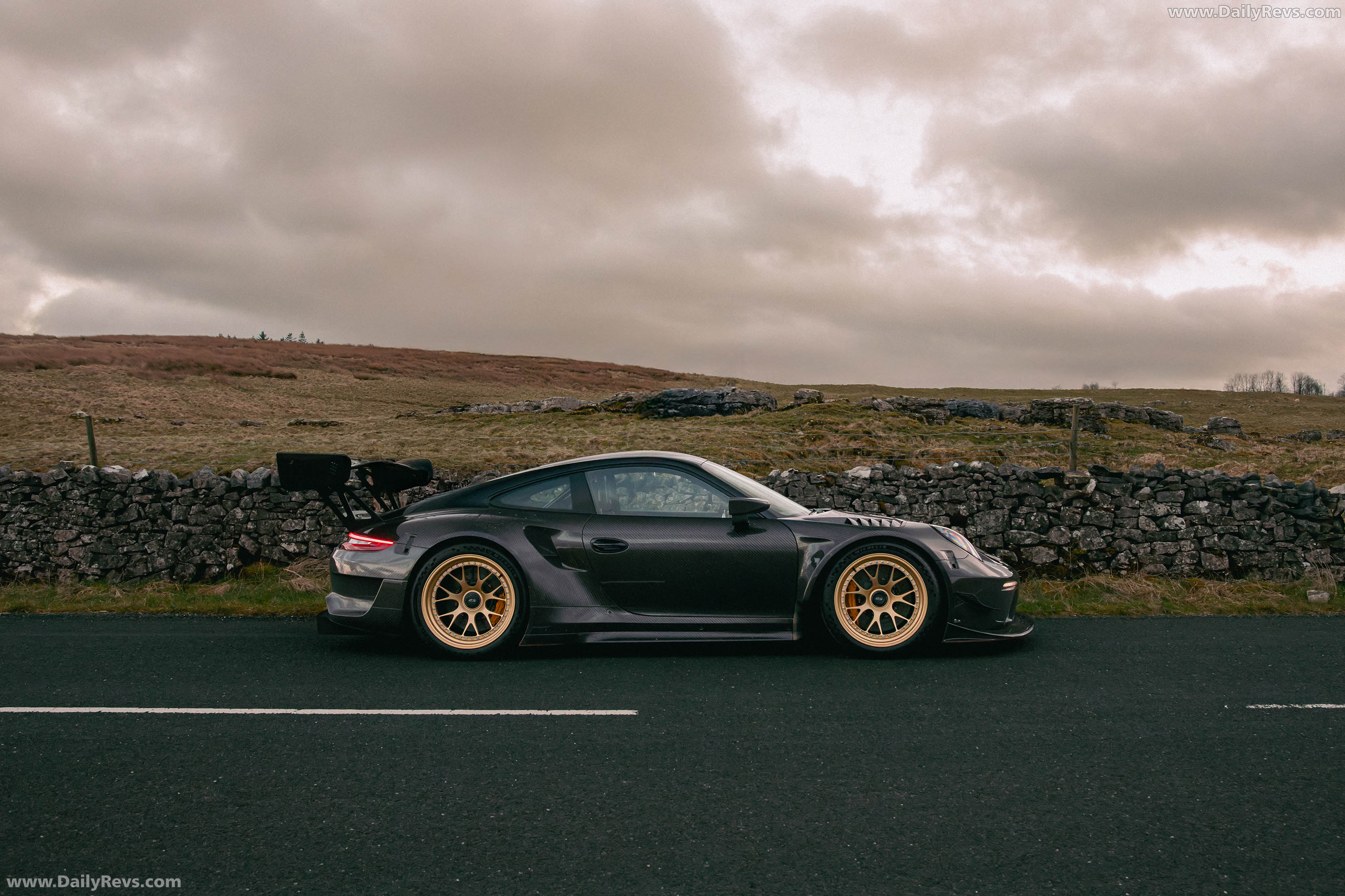 2026 Talos Porsche 911 RT Side View