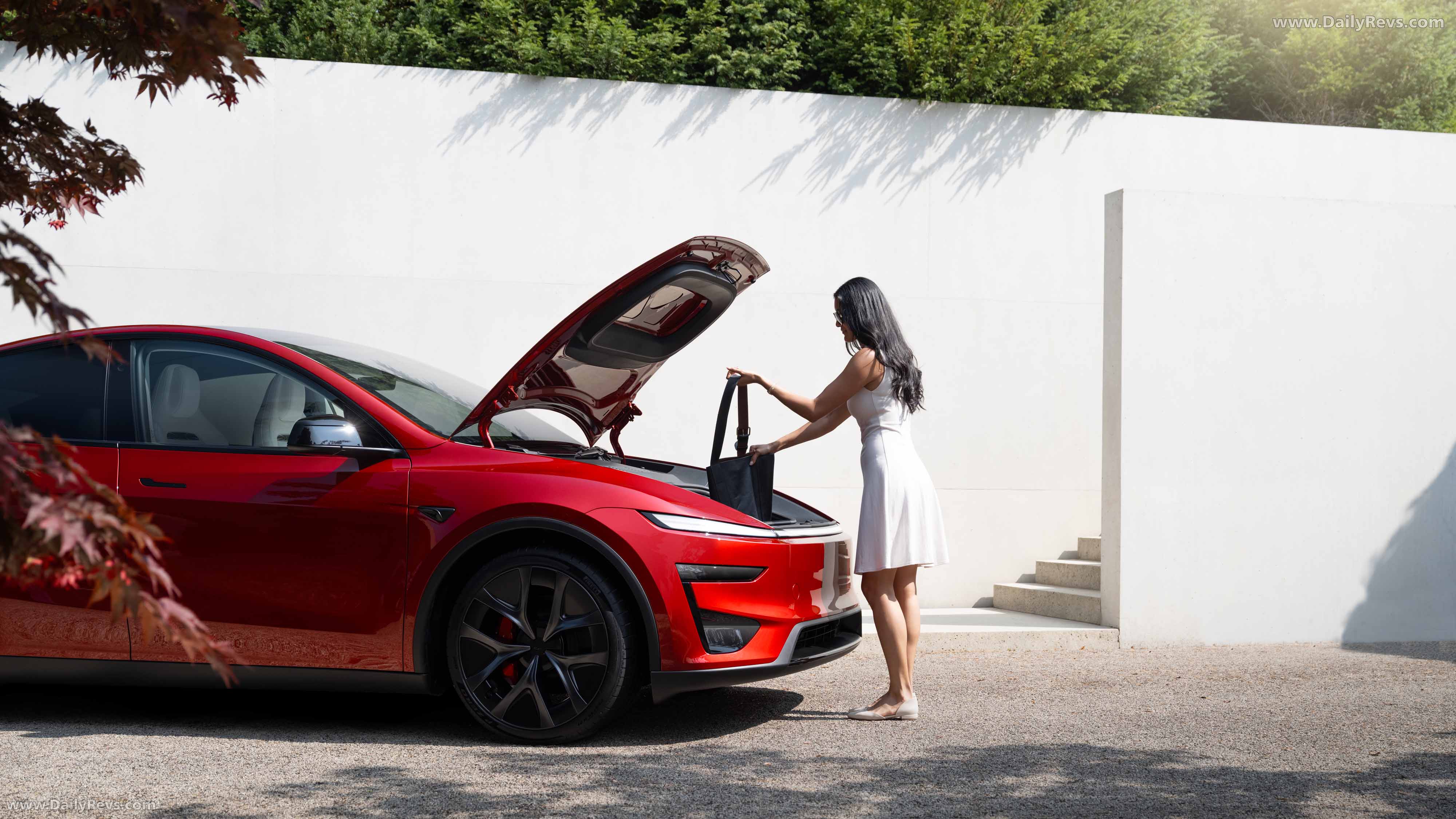 2026 Tesla Model Y Performance Exterior