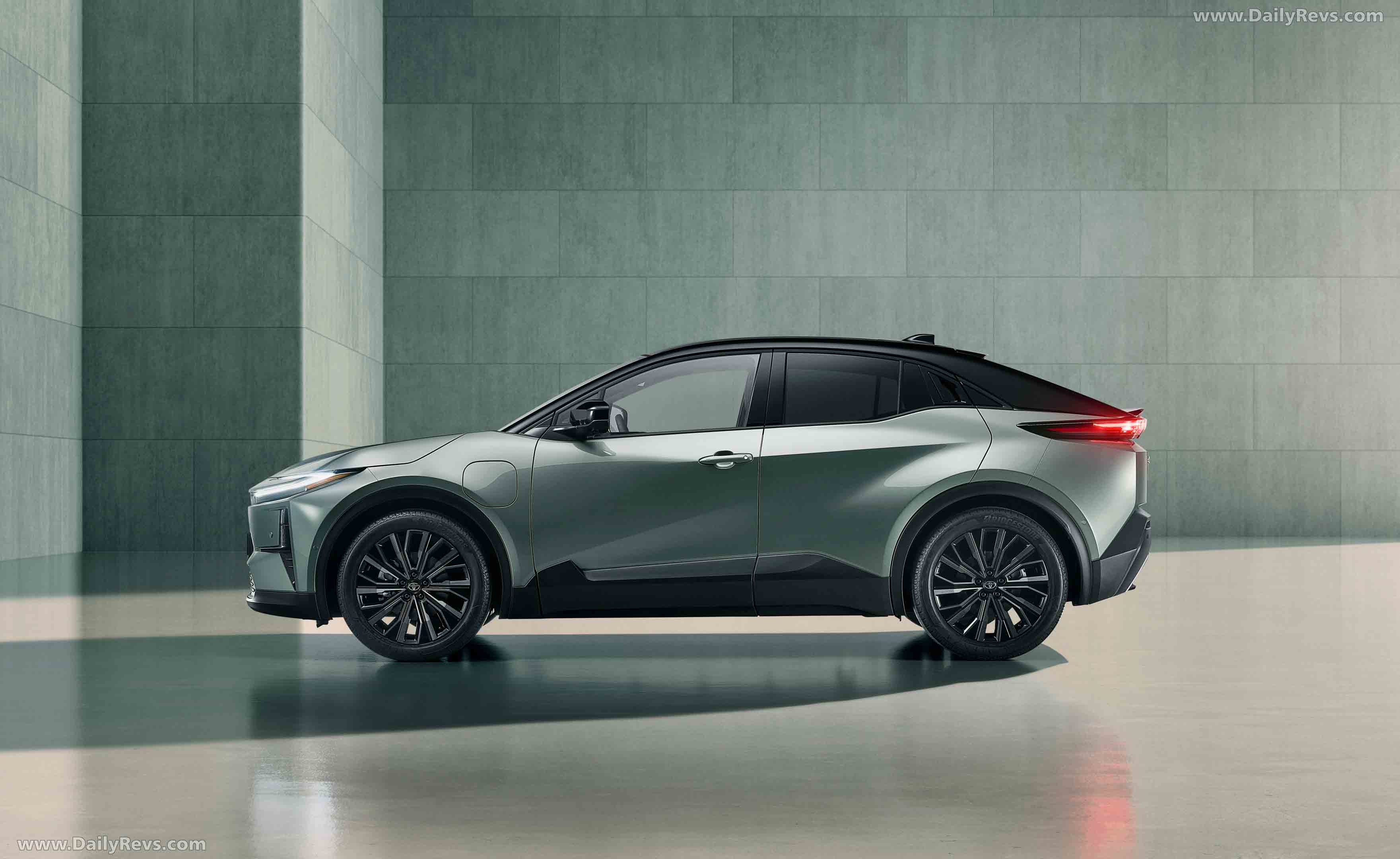 2026 Toyota C HR Plus Toyota s Next Generation Electric Compact SUV 2026 Toyota C HR Plus Toyota s Next Generation Electric Compact SUV