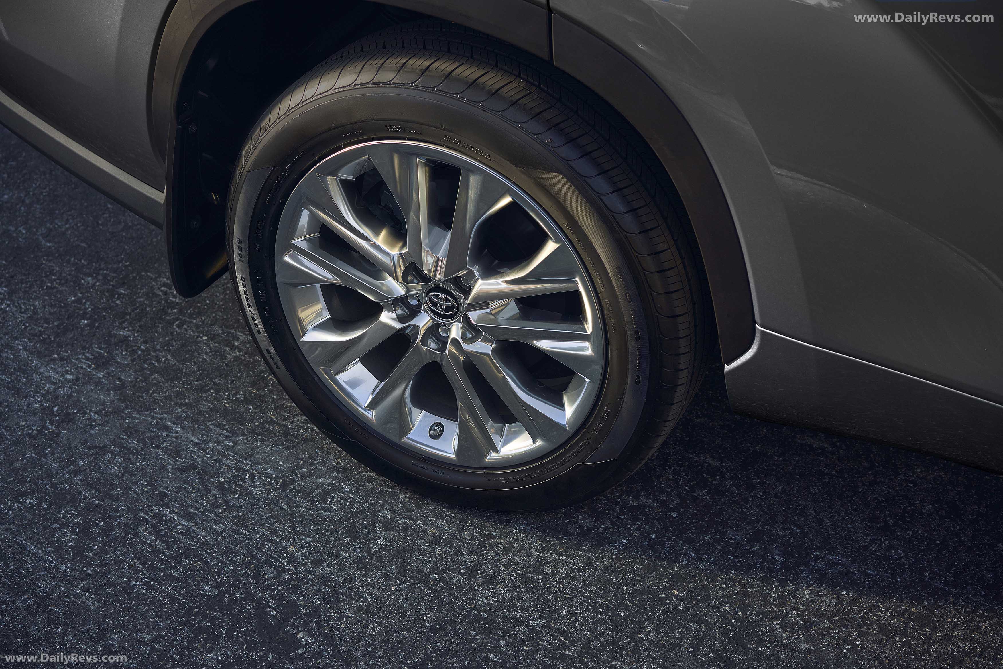 2026 Toyota Highlander Exterior