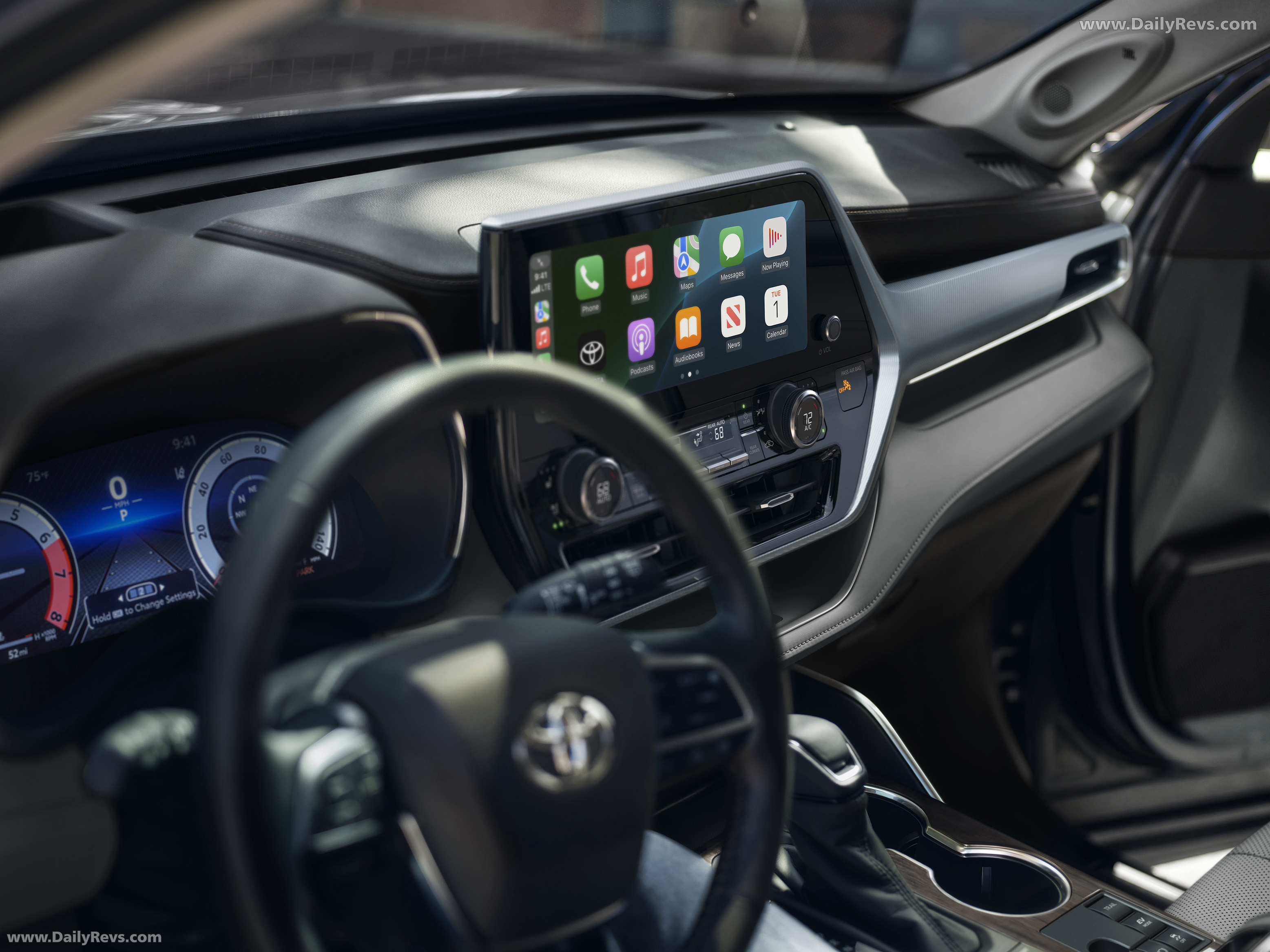 2026 Toyota Highlander Interior