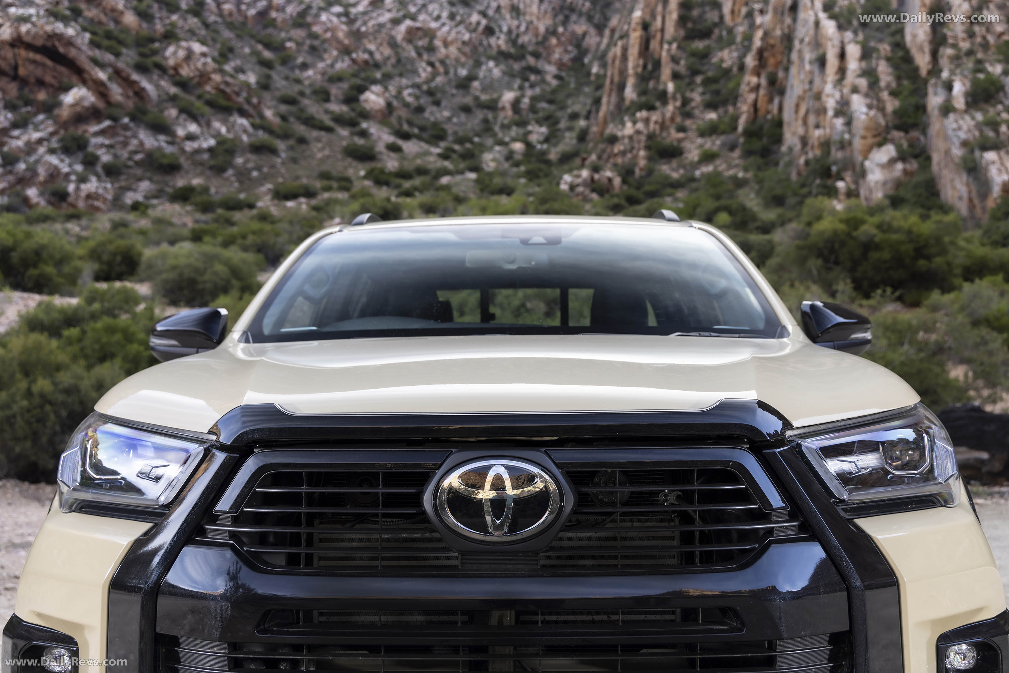 2026 Toyota Hilux Legend 55 Exterior