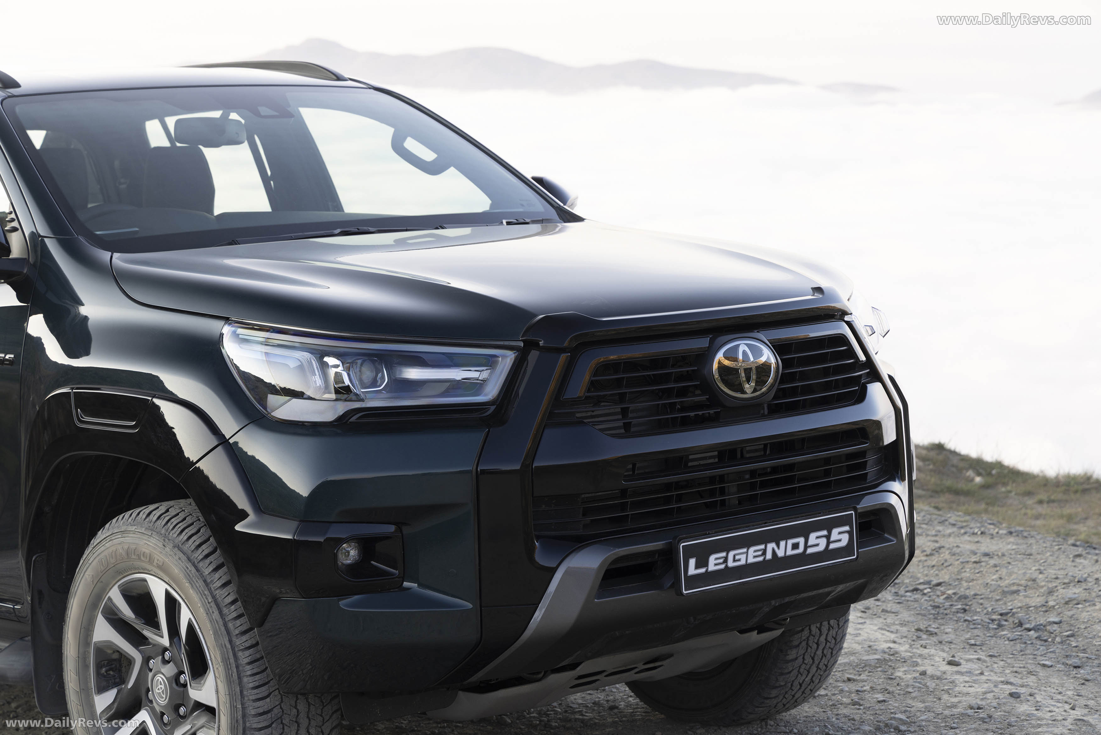2026 Toyota Hilux Legend 55 Exterior