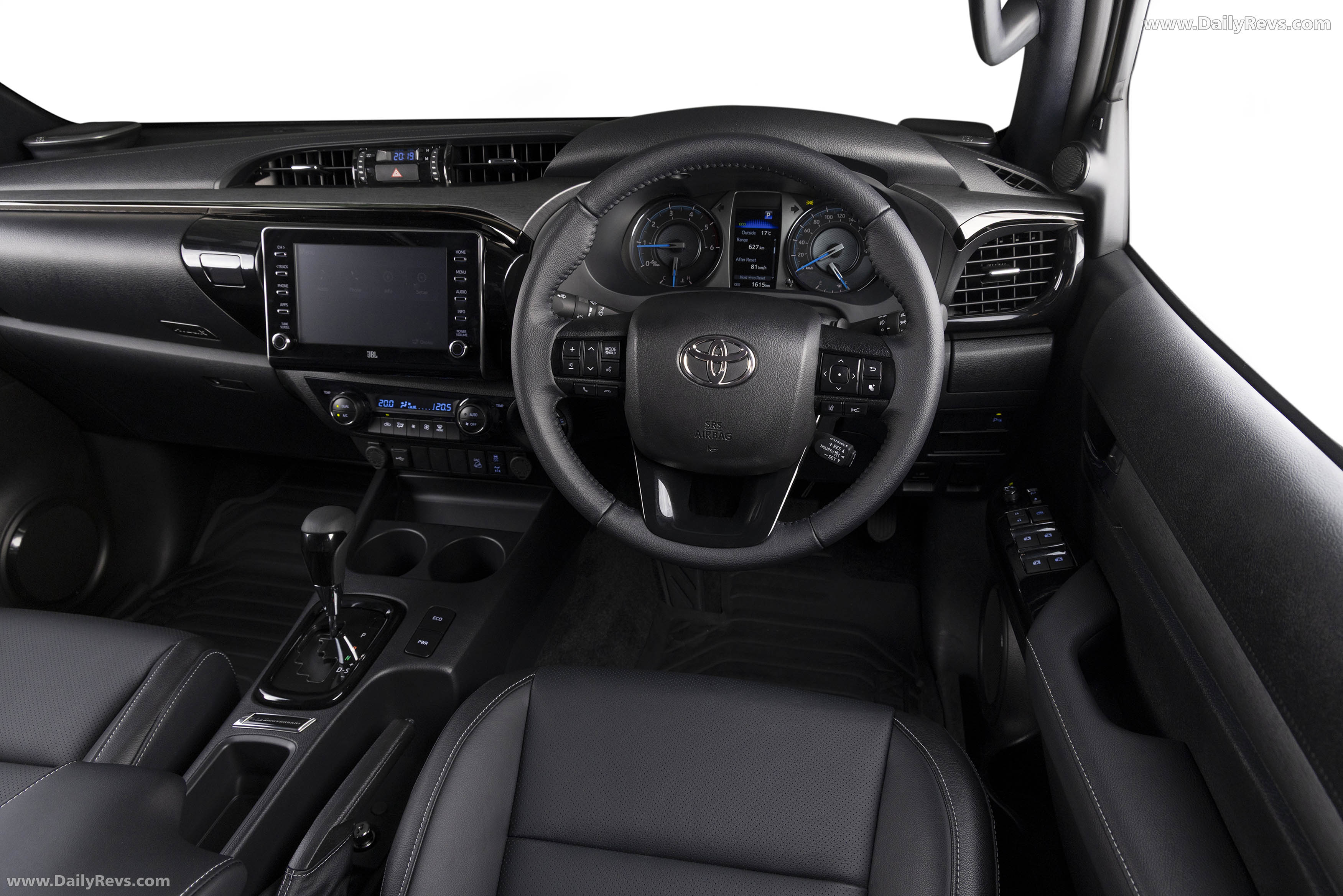 2026 Toyota Hilux Legend 55 Interior