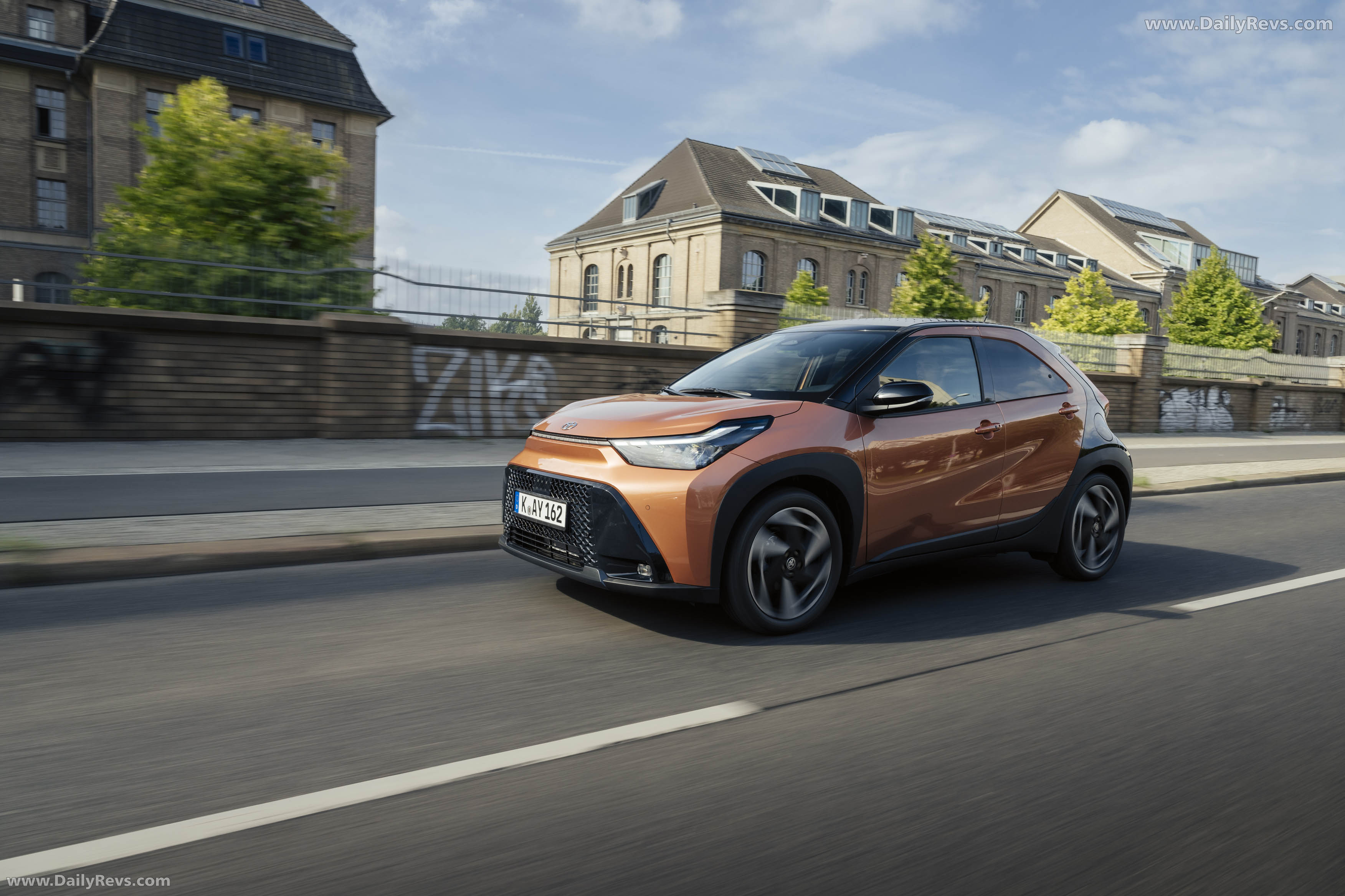 2026 Toyota Aygo X Hybrid Cinnamon Front View