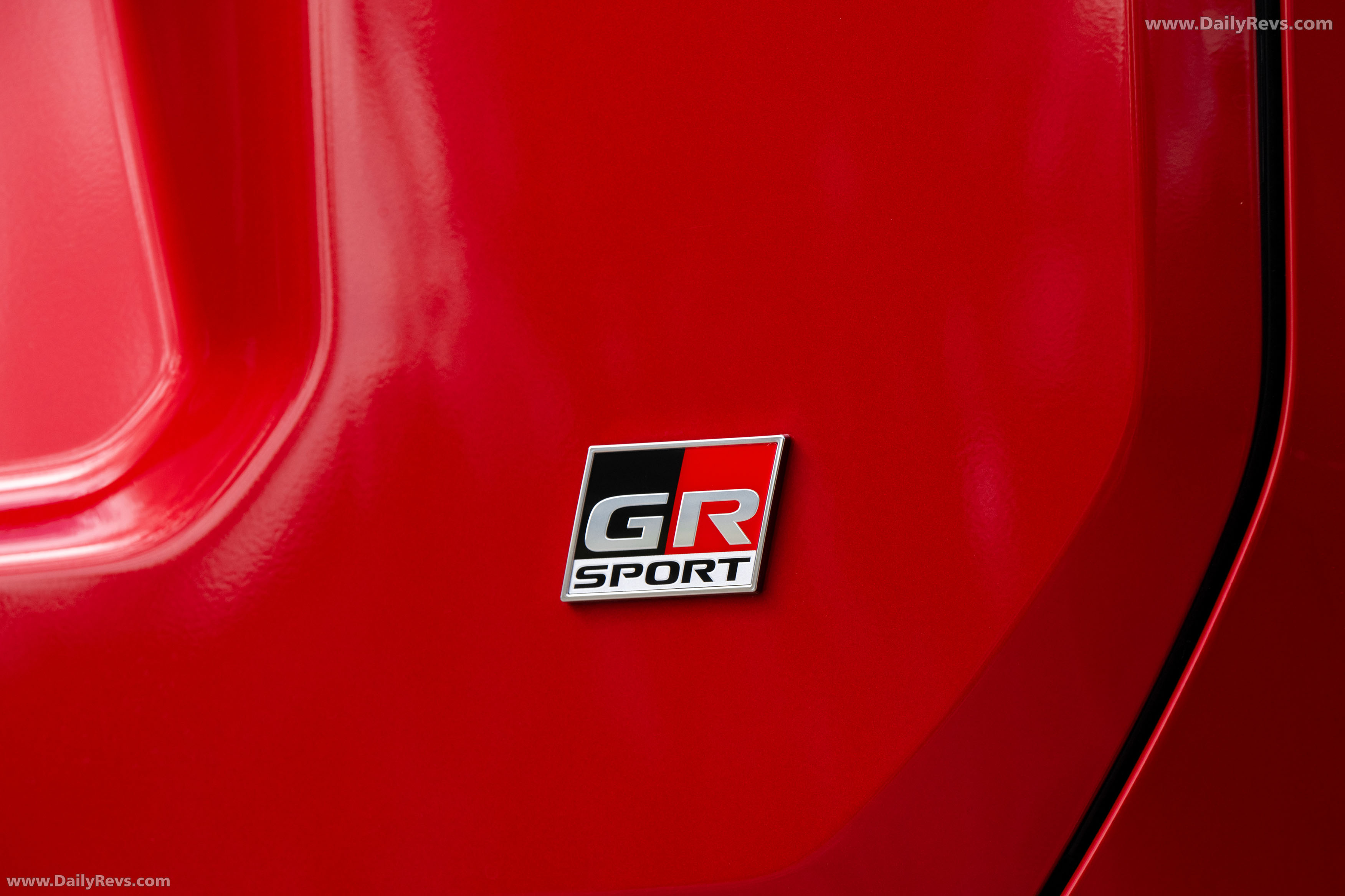 2026 Toyota RAV4 GR Sport US Version Exterior