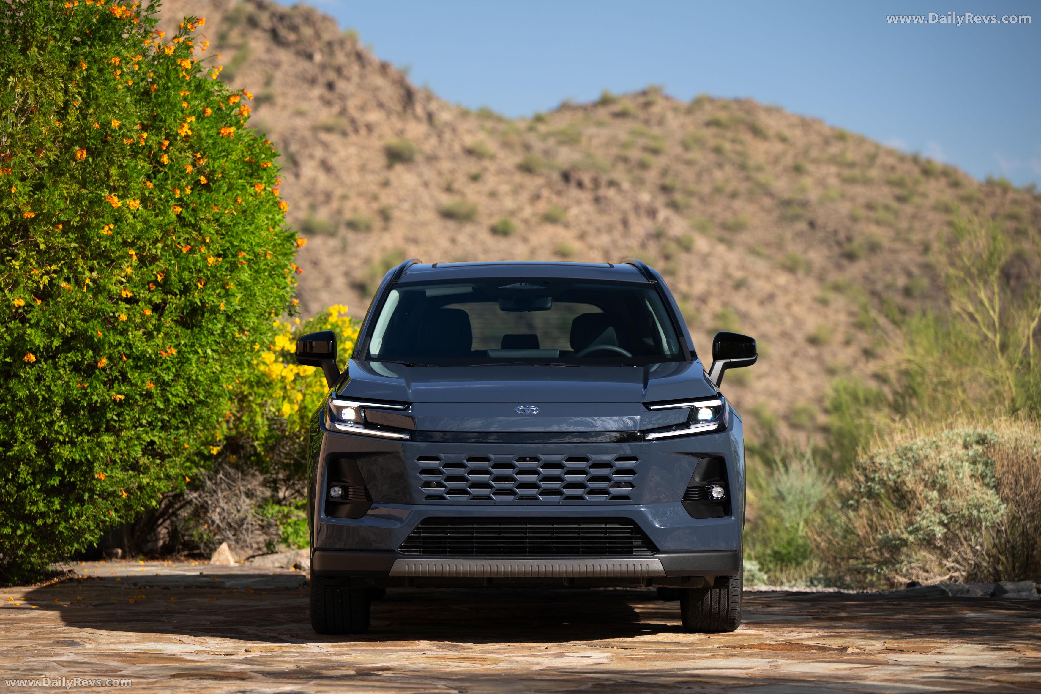 2026 Toyota RAV4 Limited US Version Front View
