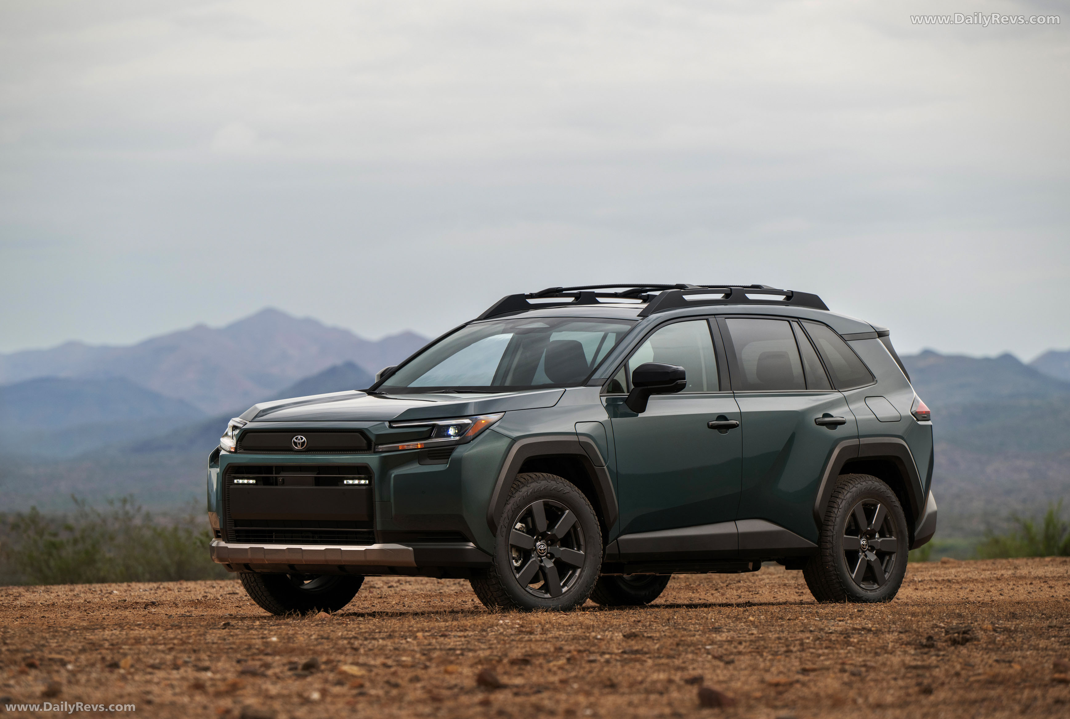 2026 Toyota RAV4 HEV Woodland Front View